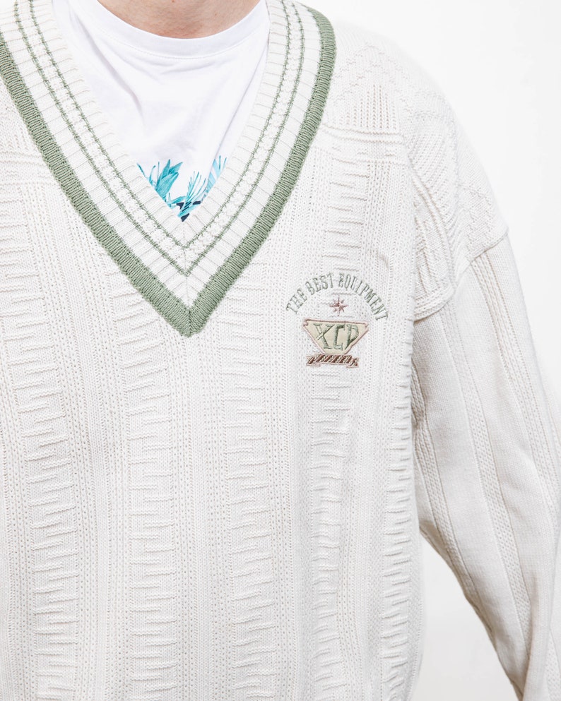Vintage 80s Cream Embroidery V Neck Textured Knit Jumper L
