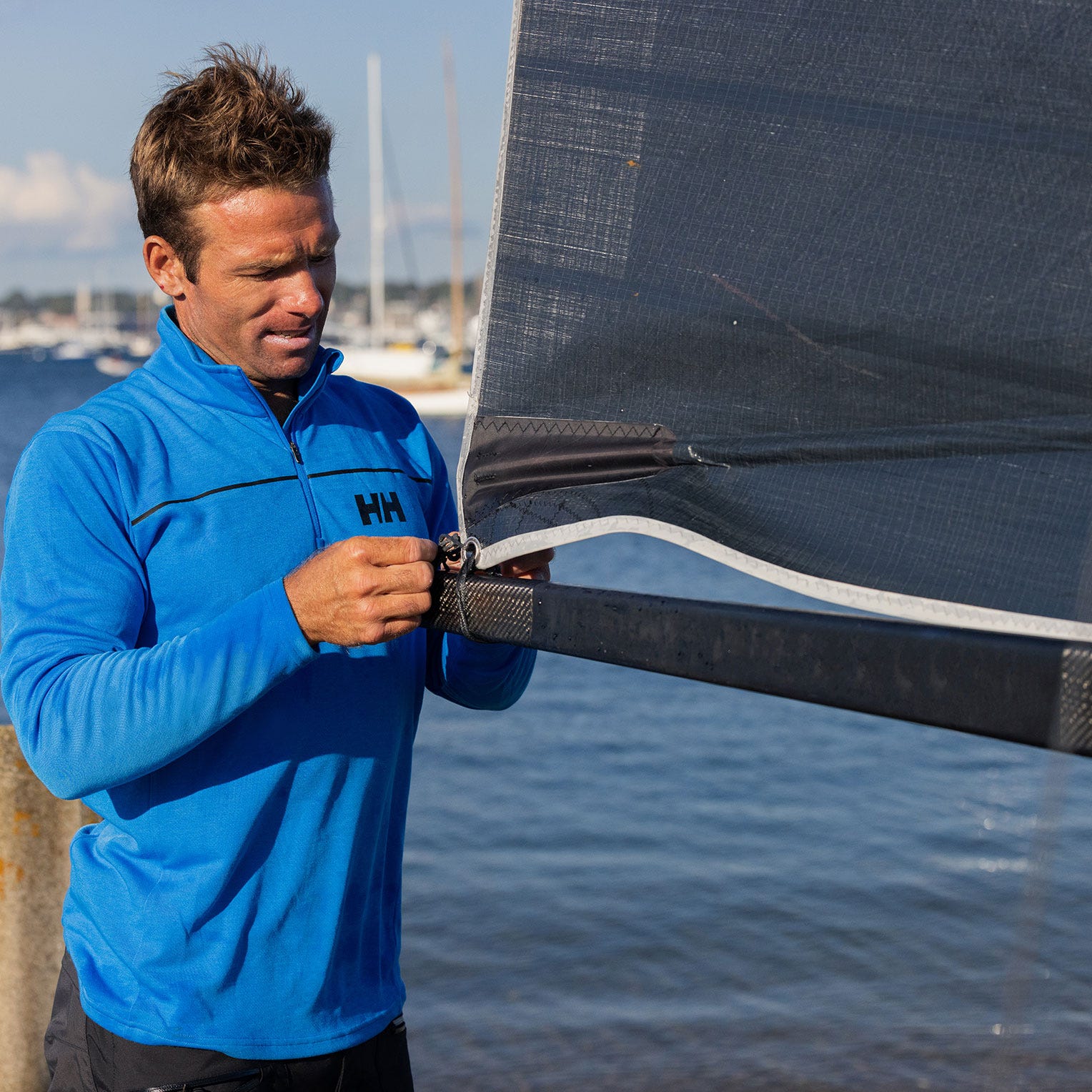 MEN'S HP HALF-ZIP PULLOVER