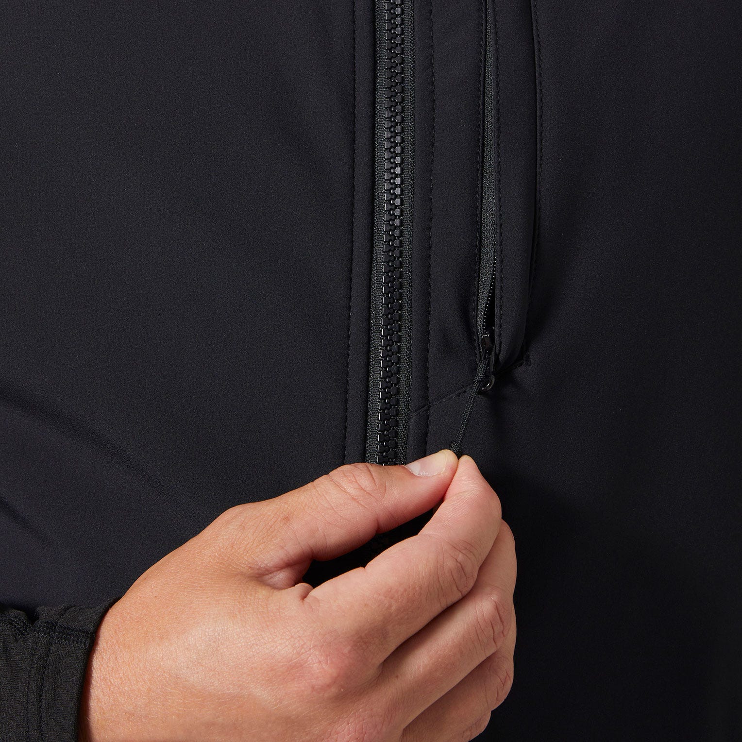 MEN'S PARAMOUNT SOFTSHELL VEST