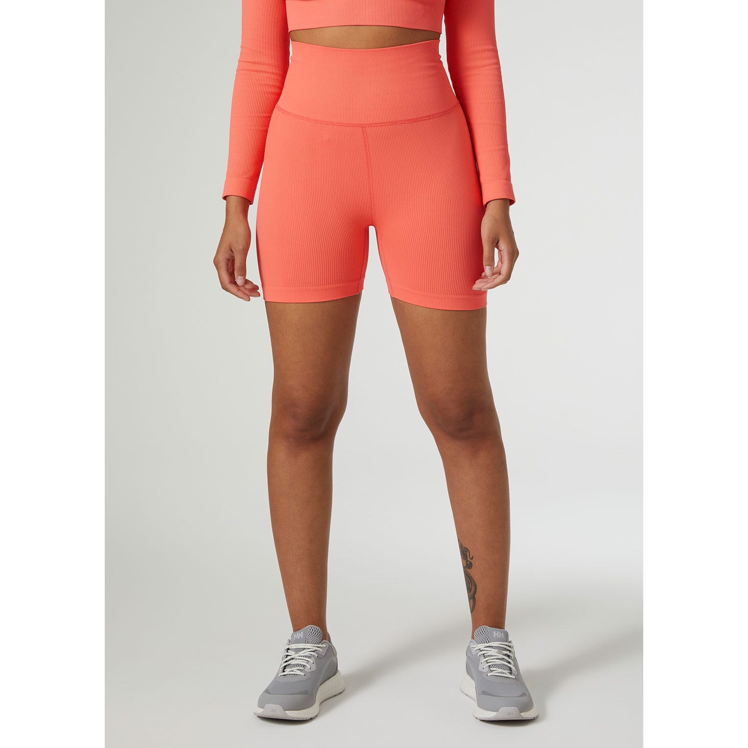 WOMEN'S ALLURE SEAMLESS BIKE SHORTS