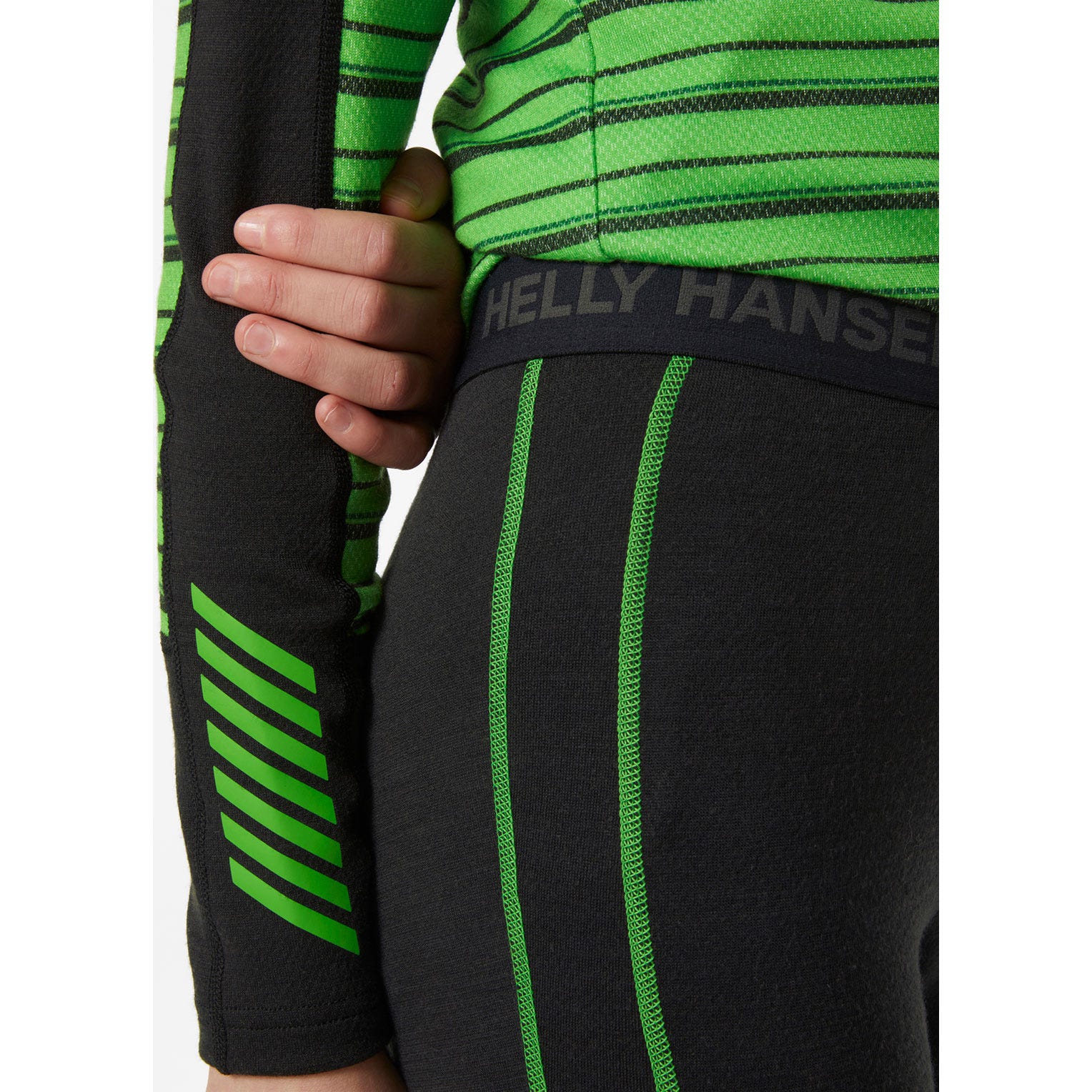 Juniors' Graphic LIFA® Merino Base Layer Set