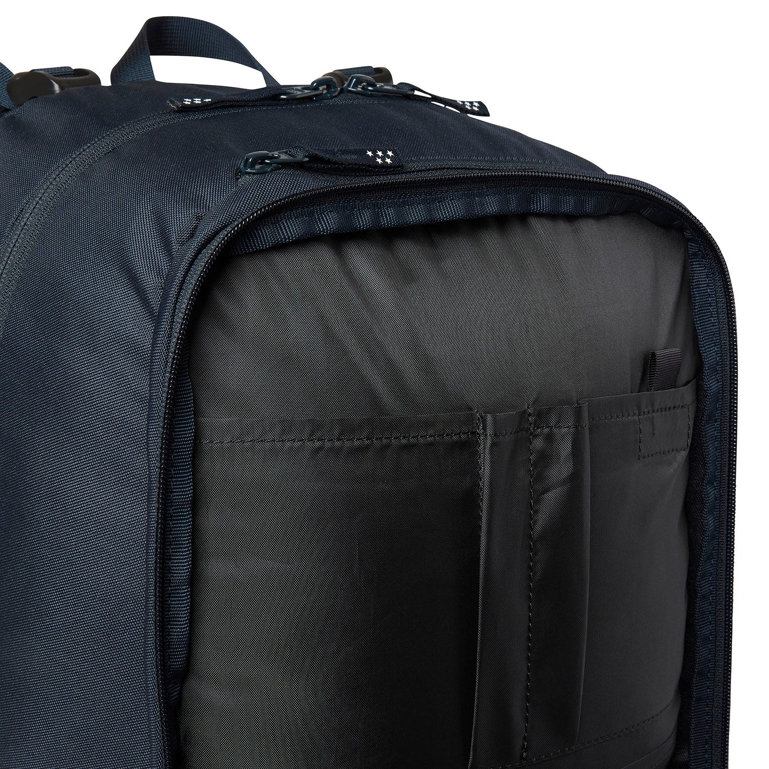 AMERICAN MAGIC D-COMMUTER BACKPACK