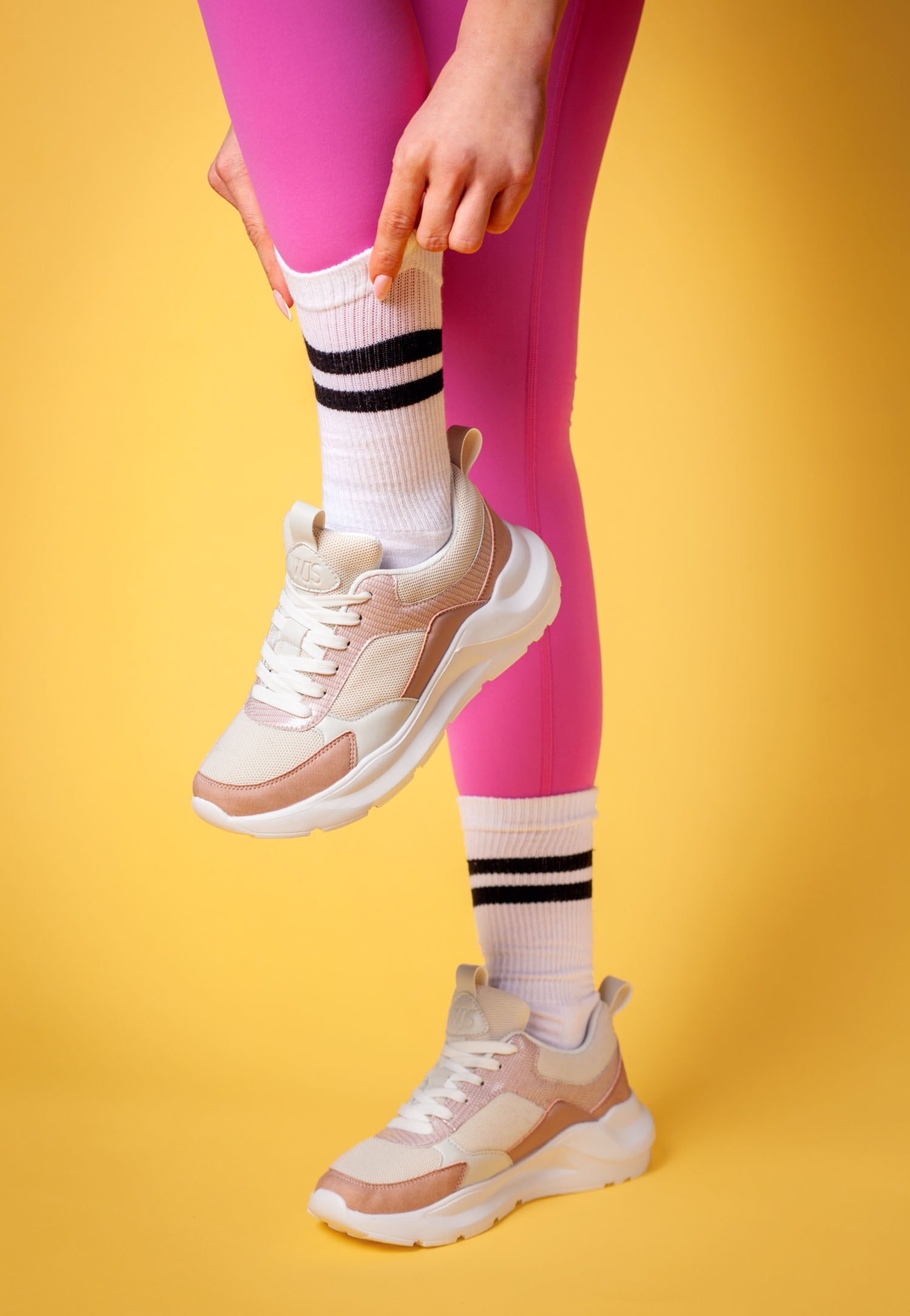 WJS różowe sneakersy damskie w delikatnej kolorystyce