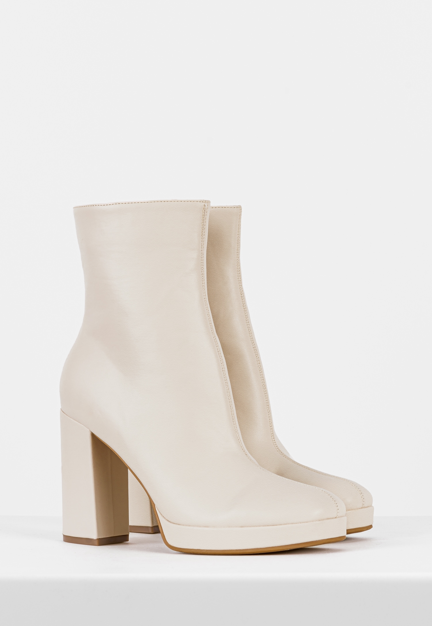 WJS czarne botki damskie na wysokim obcasie