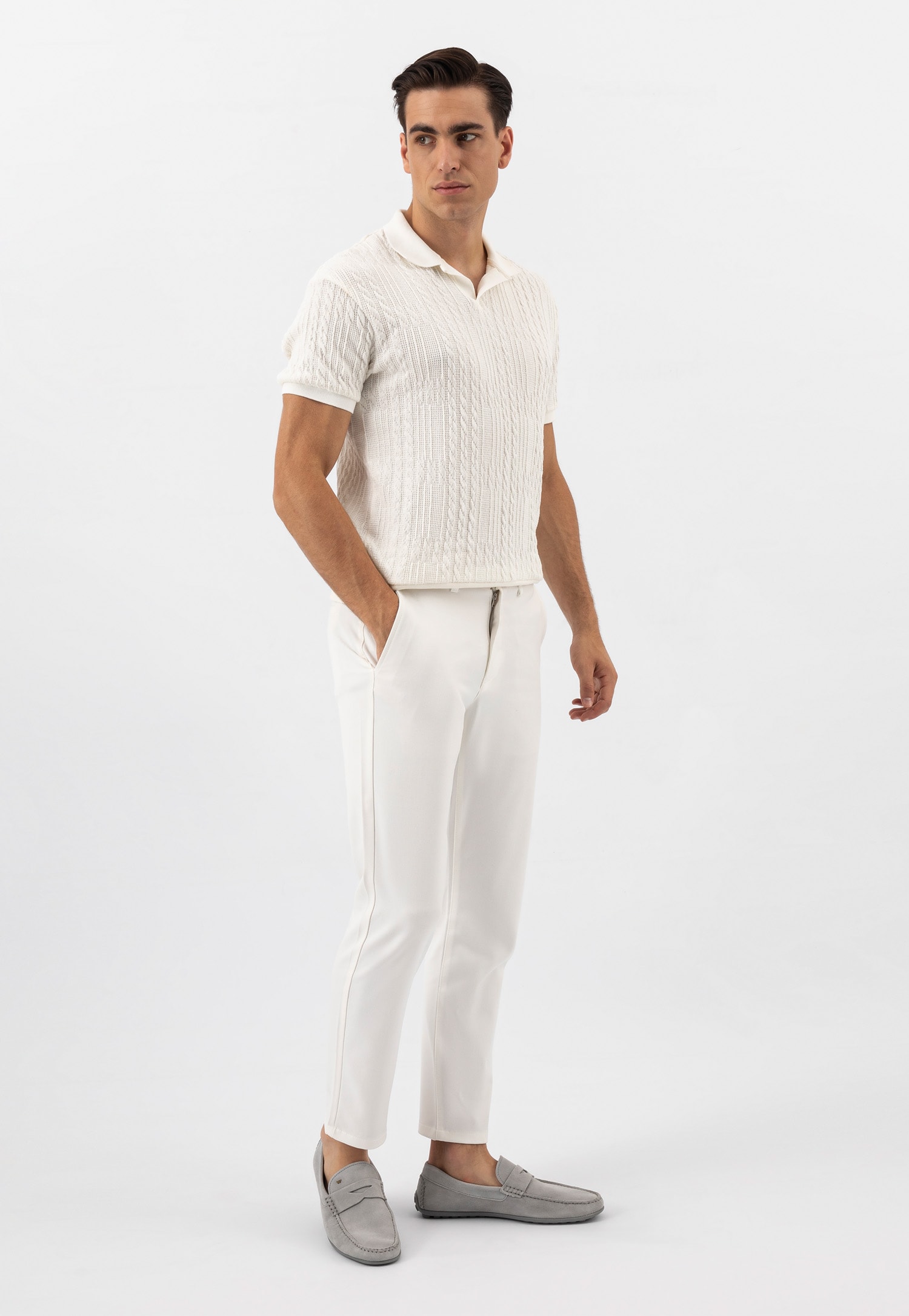 Popielate mokasyny męskie idealne na wiosnę