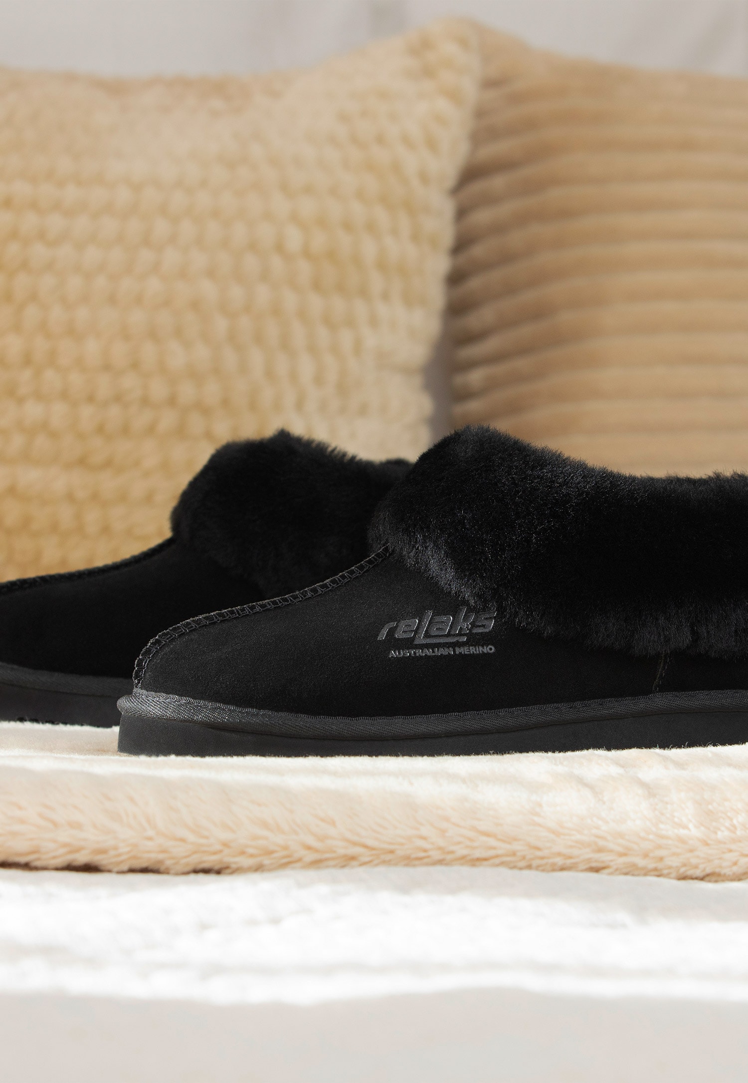 Jasnobrązowe kapcie RELAKS z wełny z merynosa