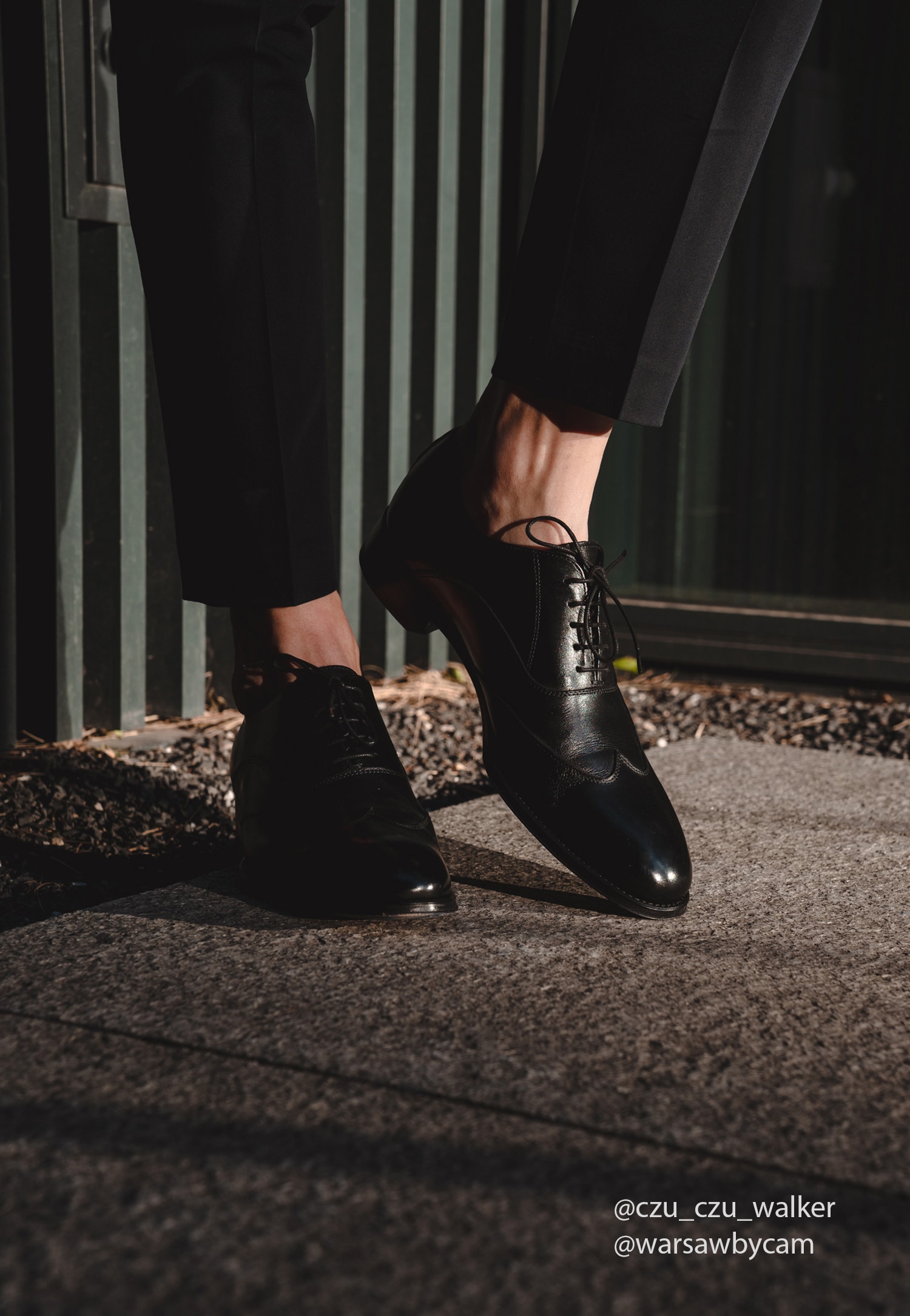 Czarne wizytowe półbuty męskie ze skórzaną podeszwą - linia PREMIUM