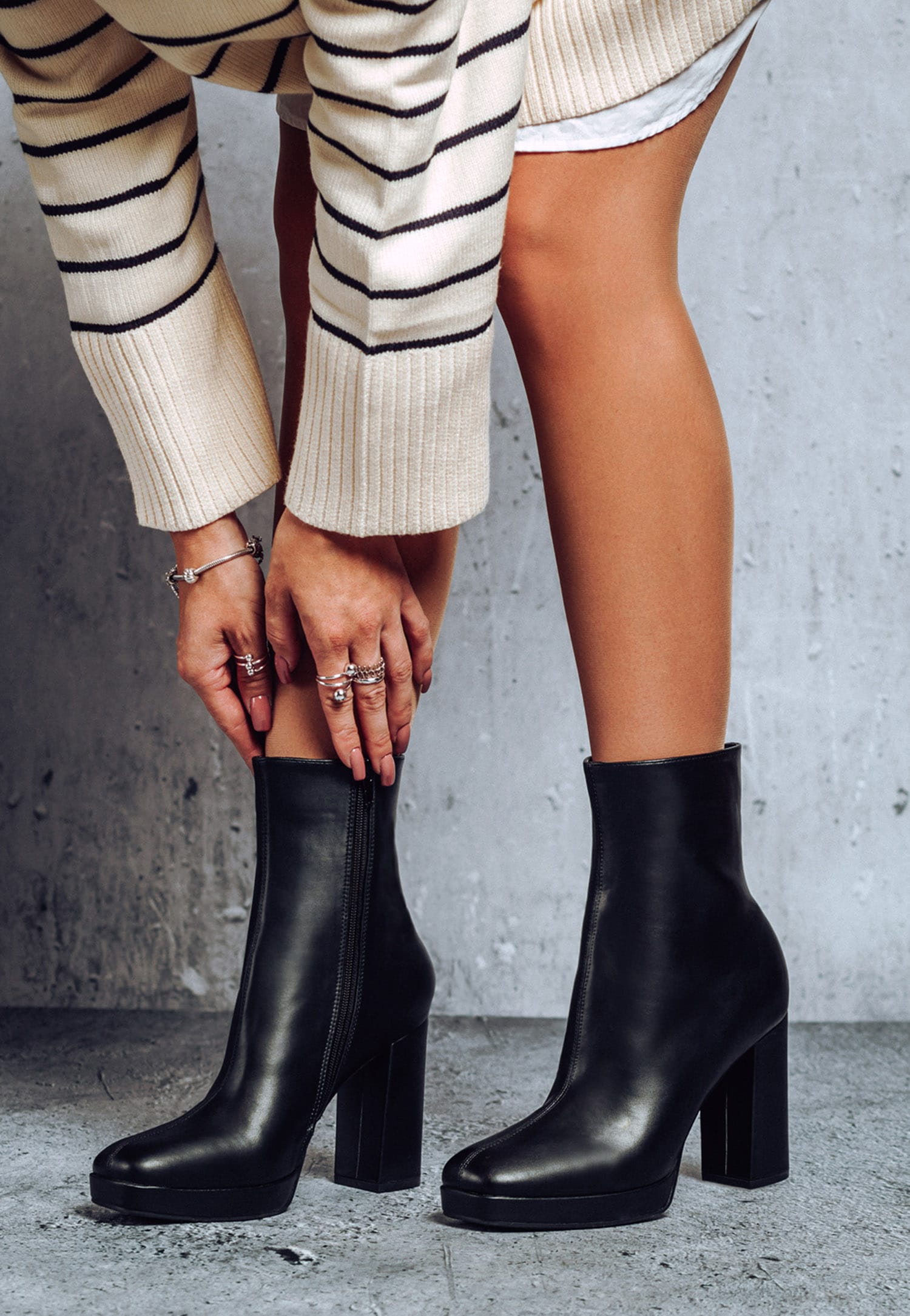 WJS czarne botki damskie na wysokim obcasie