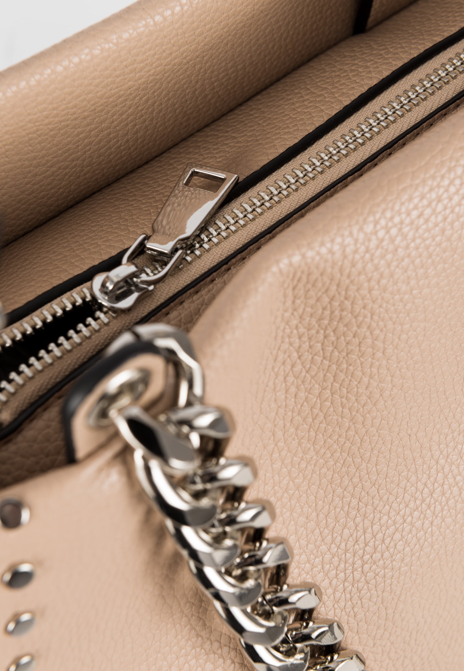 WJS beżowa torebka damska z rączkami w formie łańcuszków