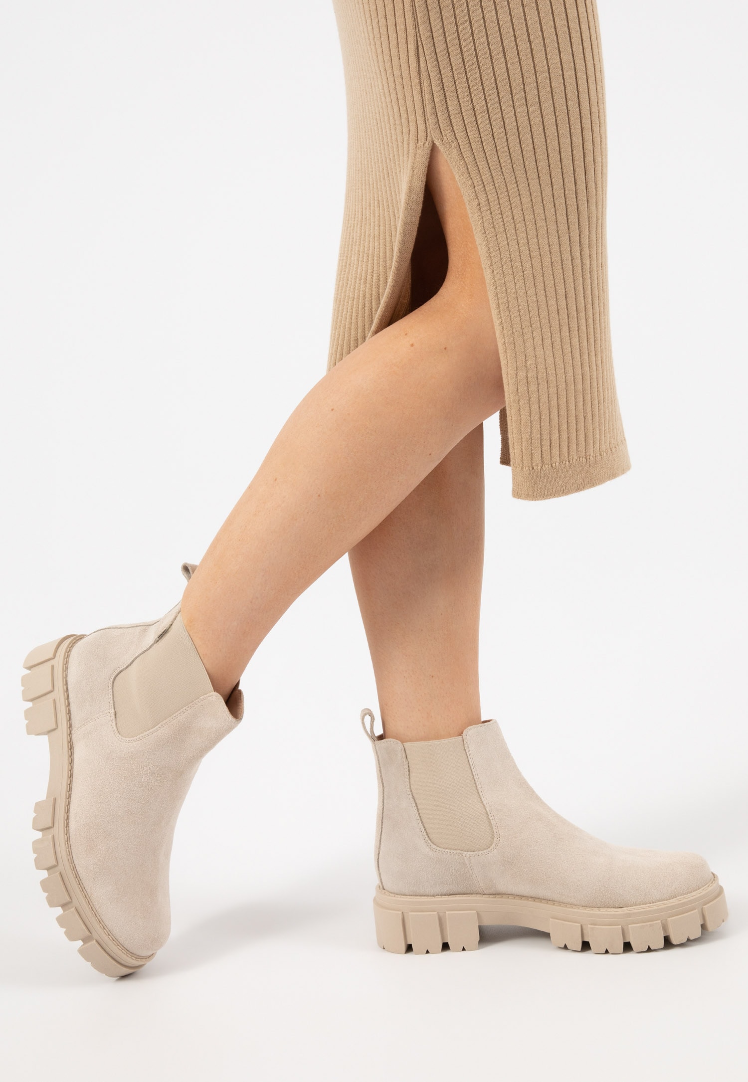 Beżowe wsuwane sztyblety damskie