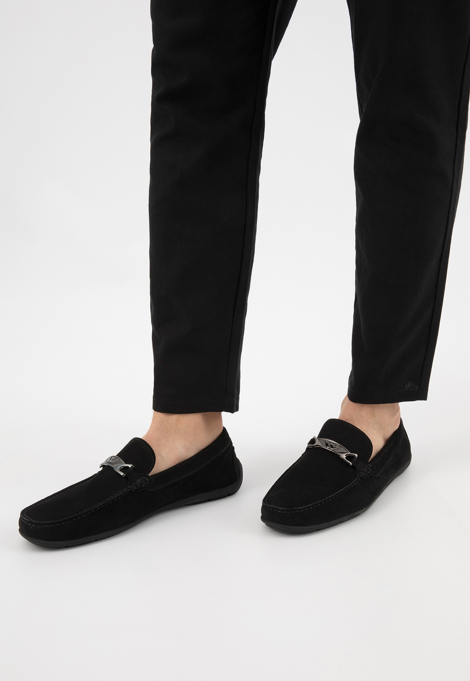 Mokasyny męskie z naturalnej skóry licowej z metalową ozdobą