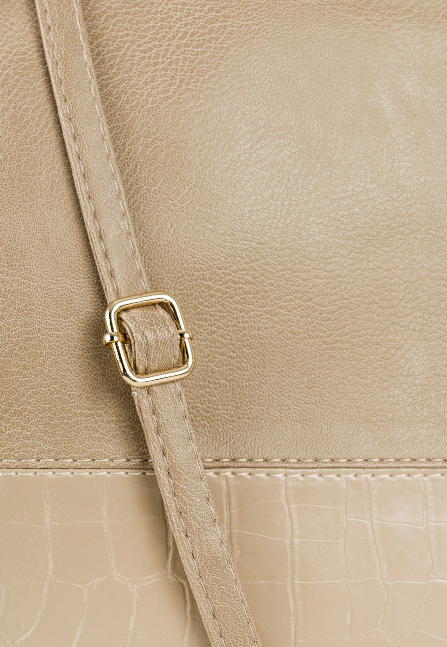 WJS beżowe pikowane etui