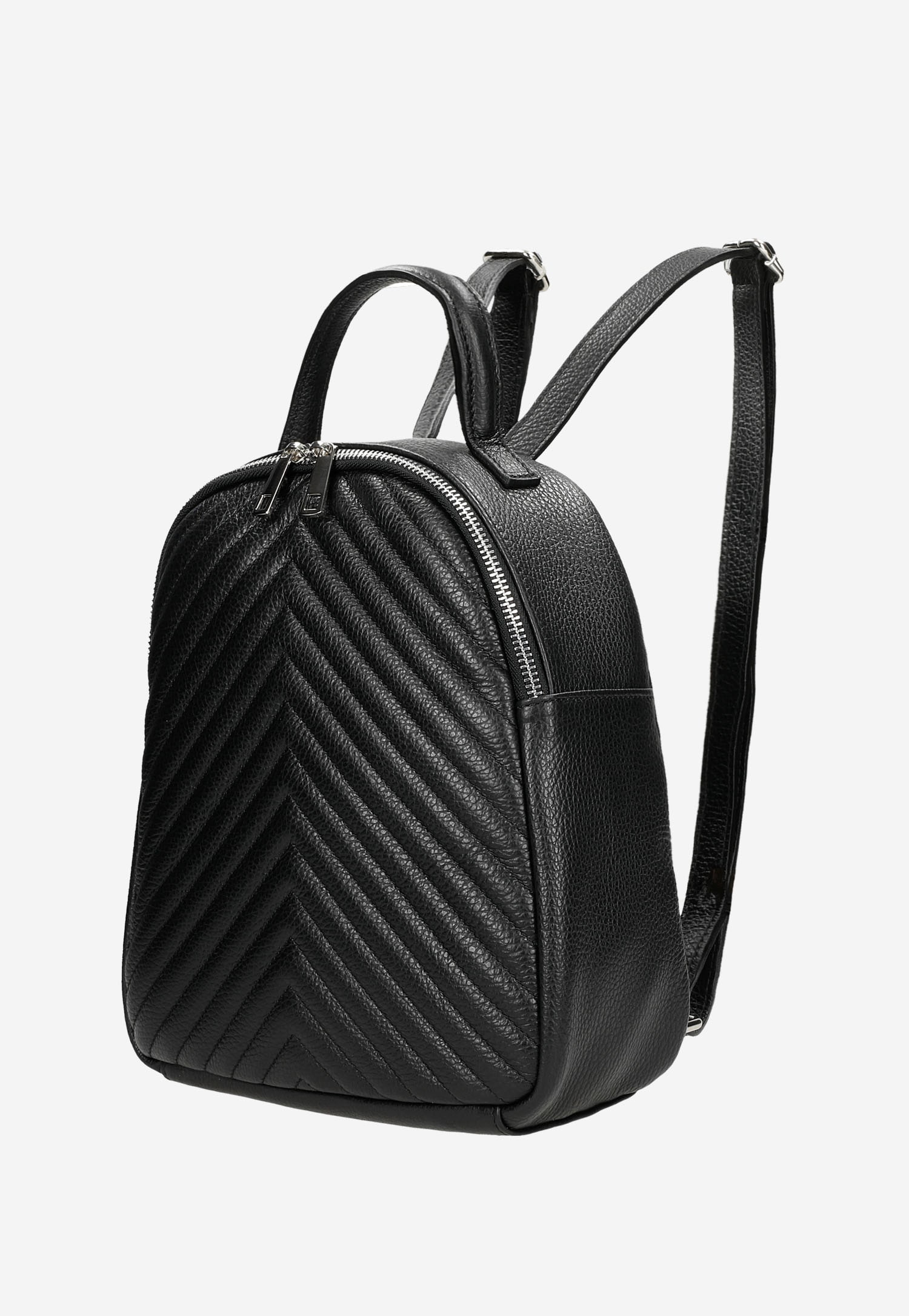 Czarny skórzany plecak damski z przeszyciami