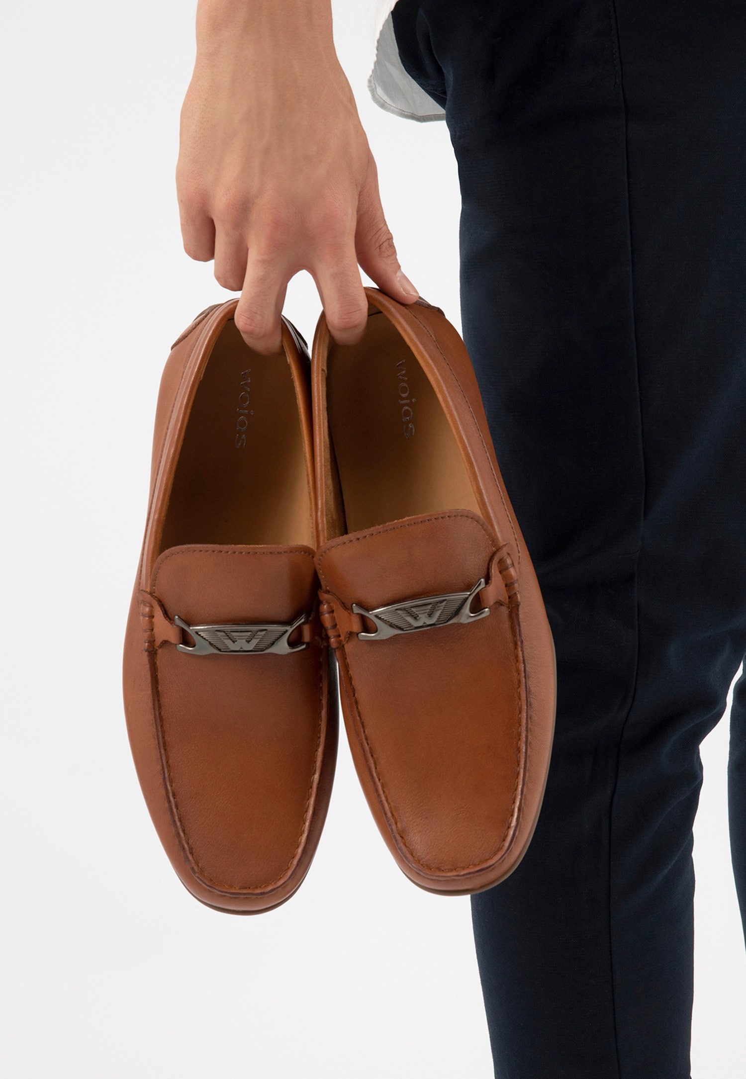 Mokasyny męskie z naturalnej skóry licowej z metalową ozdobą