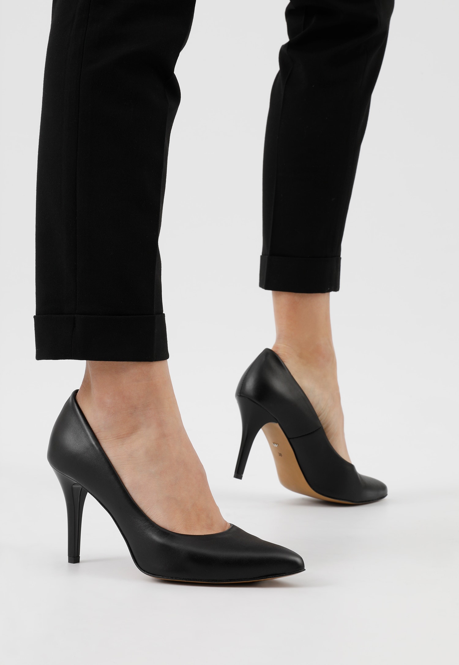 Czarne czółenka damskie