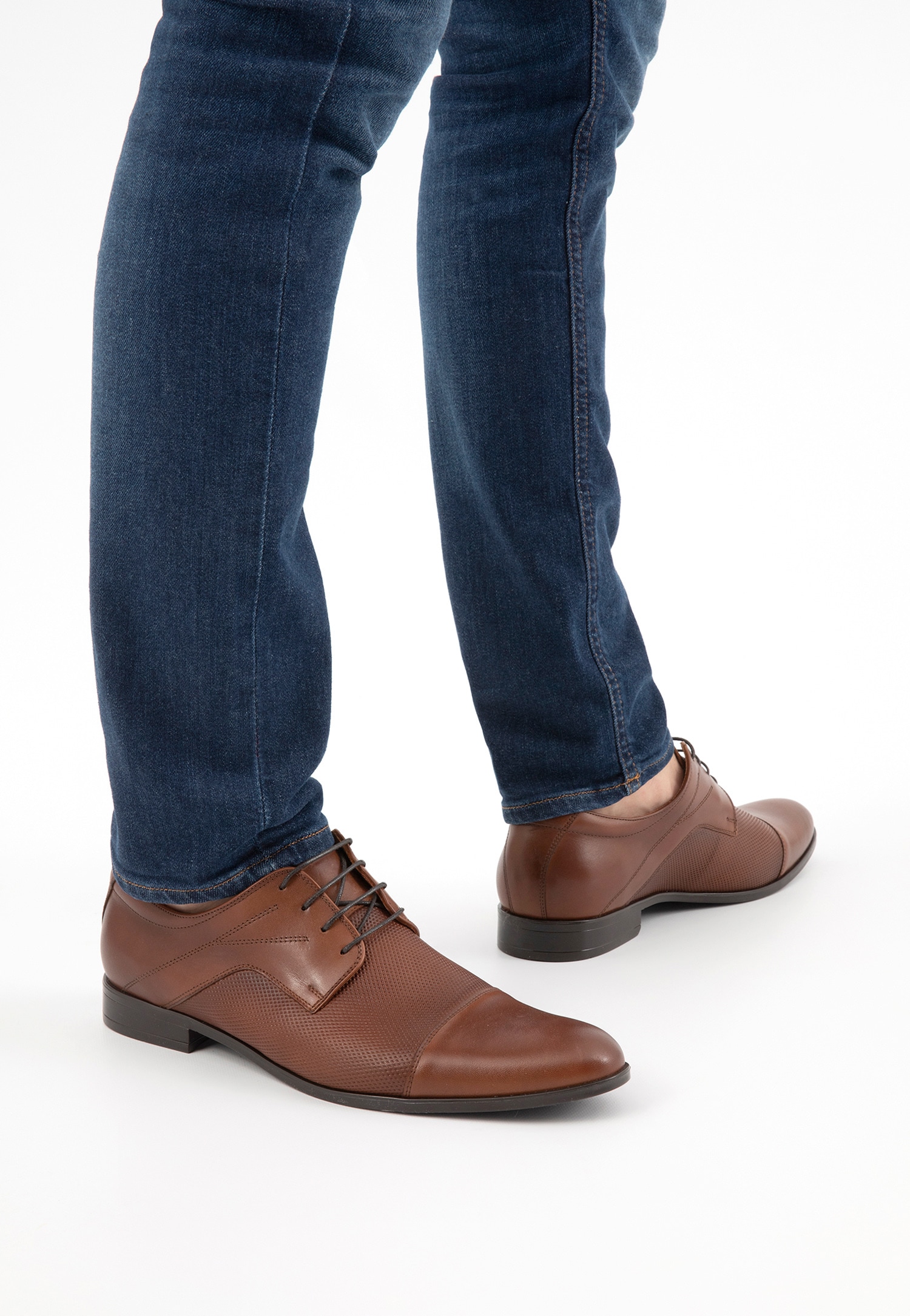 Brązowe eleganckie półbuty męskie w stylu formal