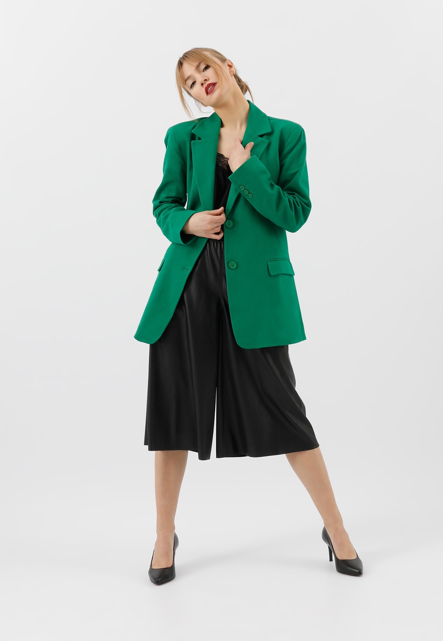 Beżowe czółenka damskie