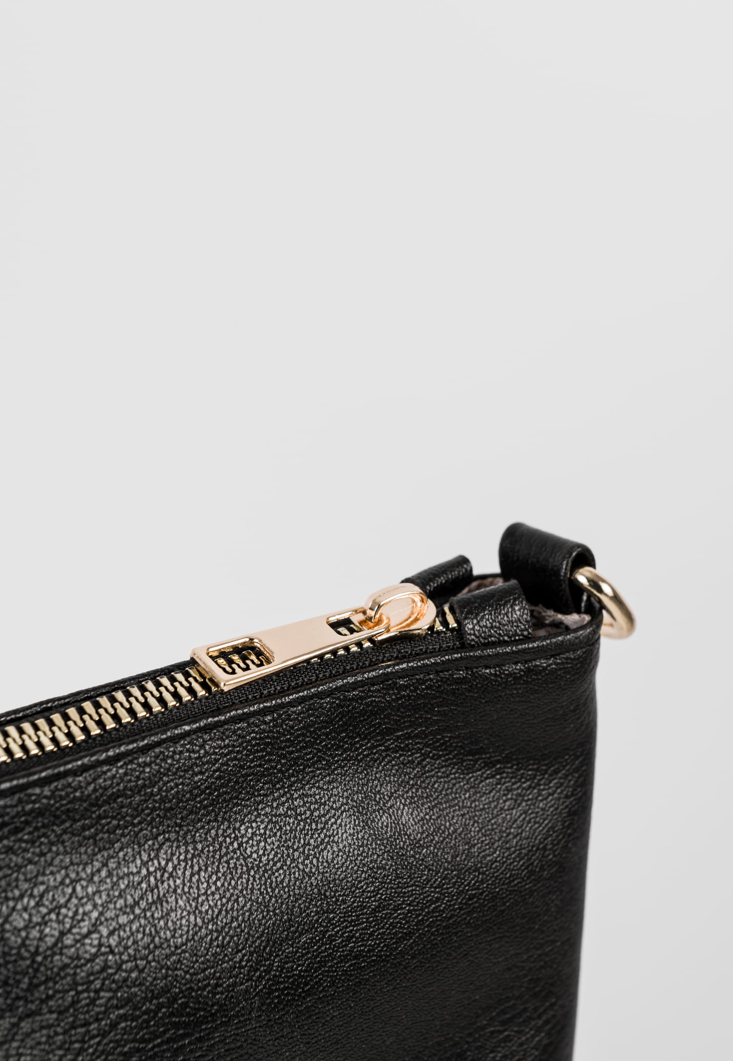 WJS beżowe pikowane etui