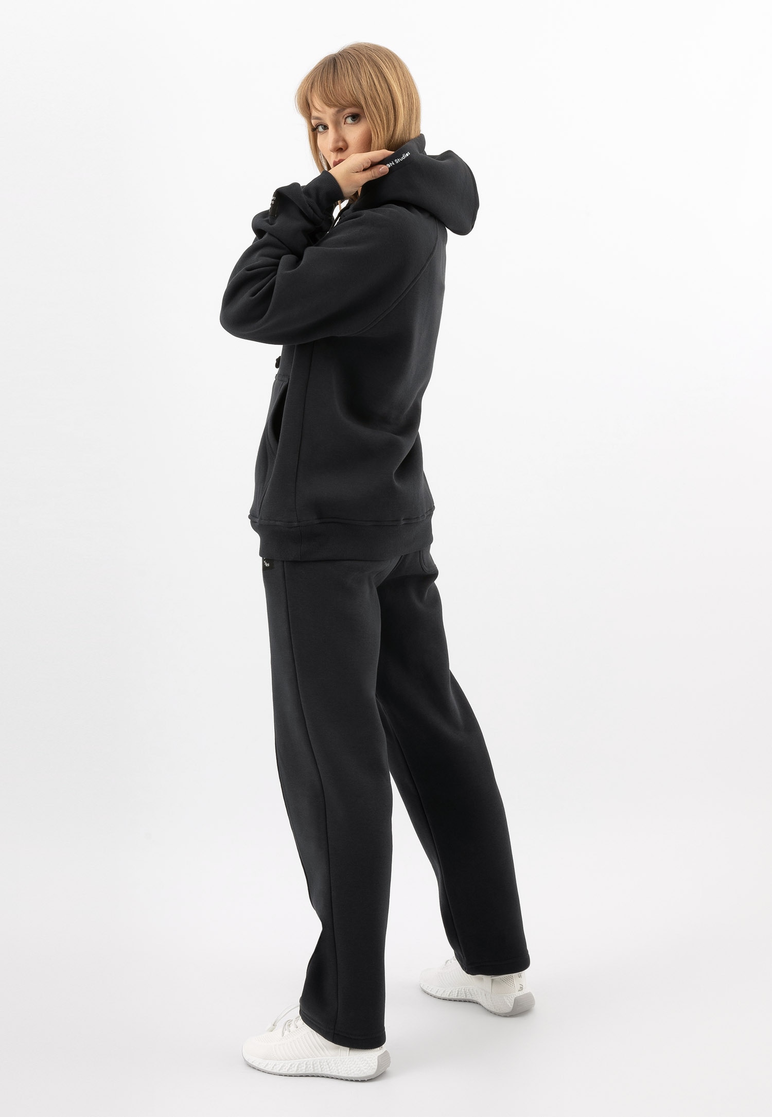 RELAKS czerwona bluza damska z czarnym napisem