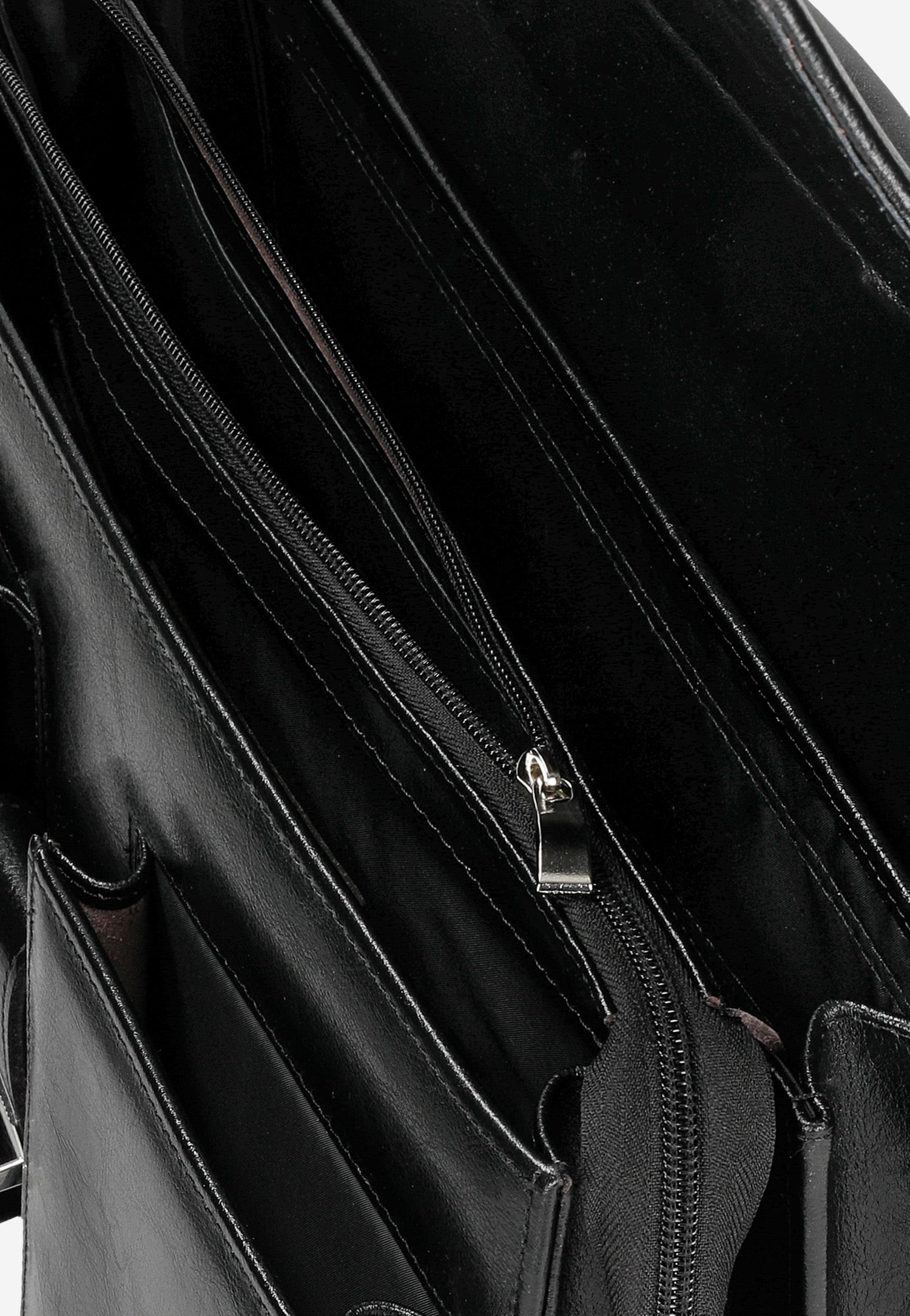 Czarna elegancka teczka męska ze skóry licowej