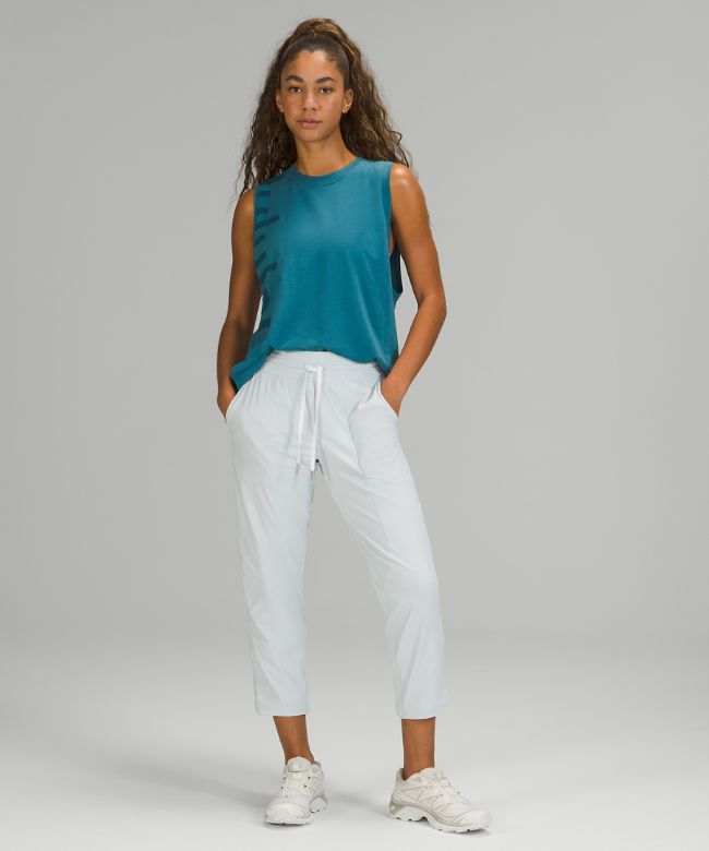 Dance Studio Lined Mid-Rise Crop 25