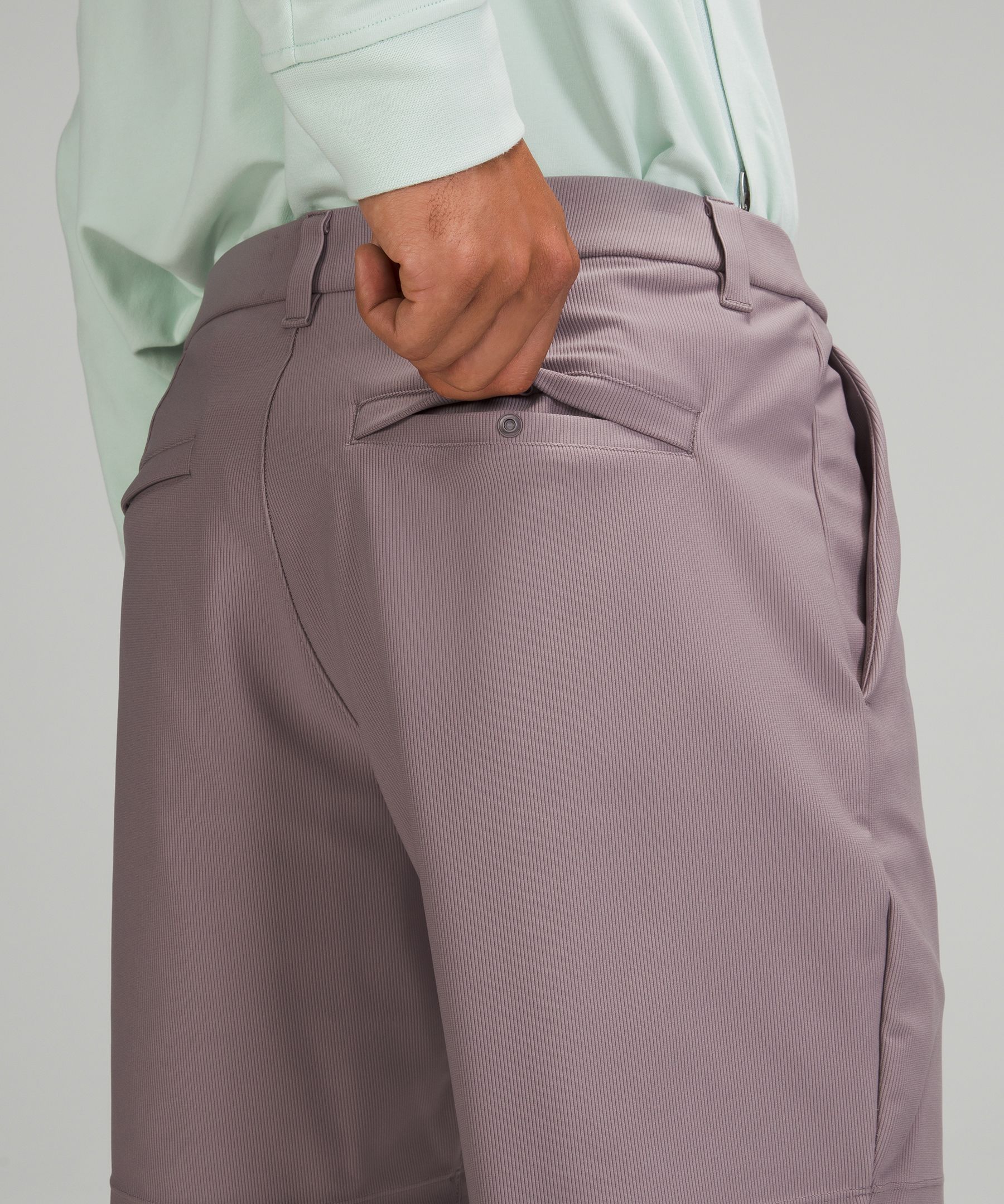 Commission Classic Fit Short 7 Cord