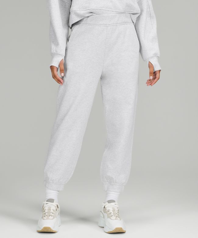 Relaxed High-Rise Cropped Jogger