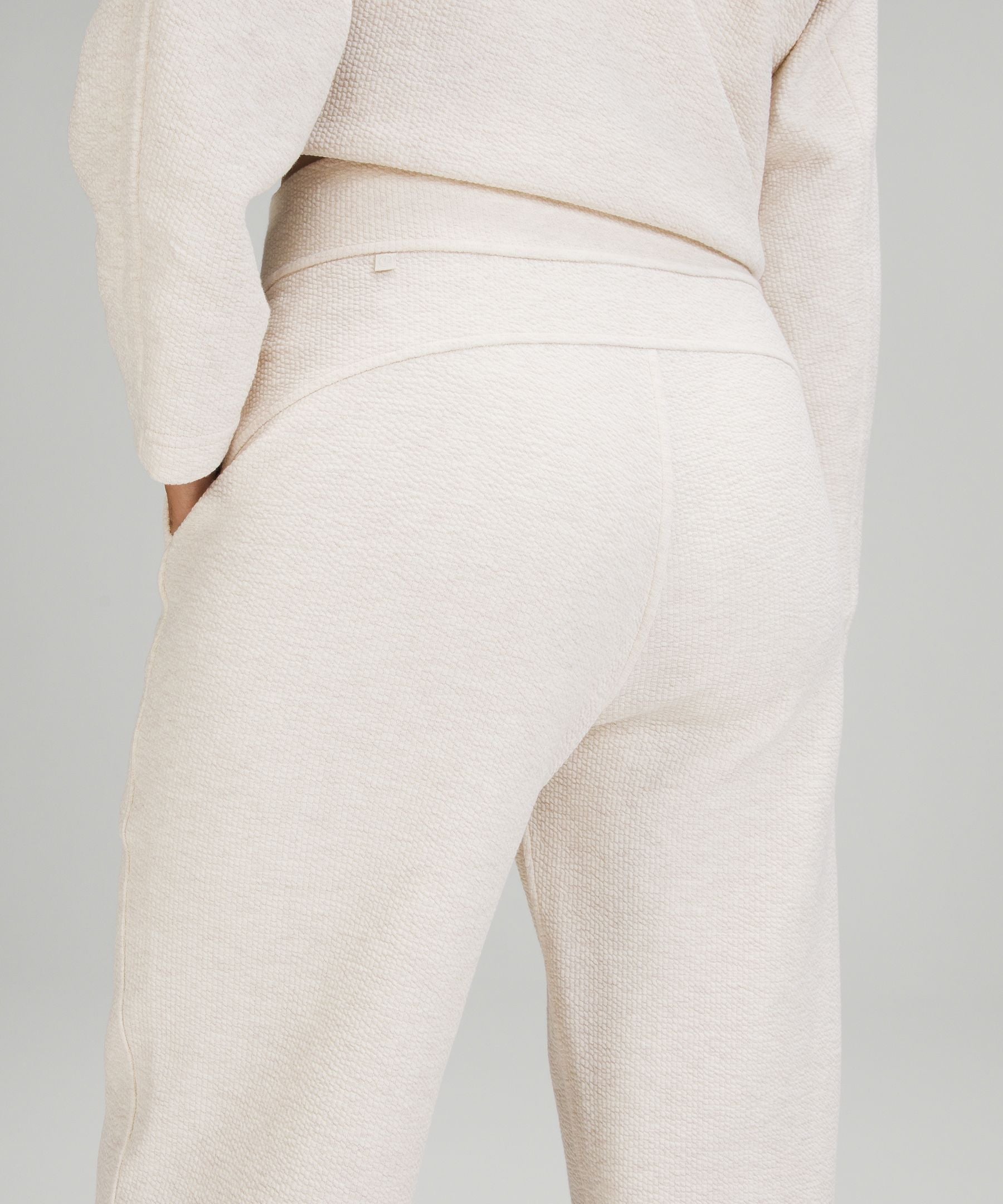 Ribbed Straight Leg Super-High-Rise Crop 23