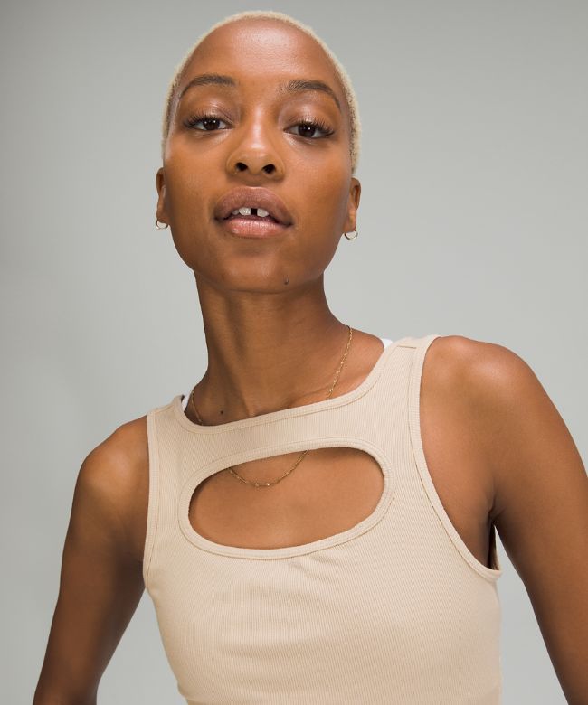 LA Front Cut-Out Crop Tank Top
