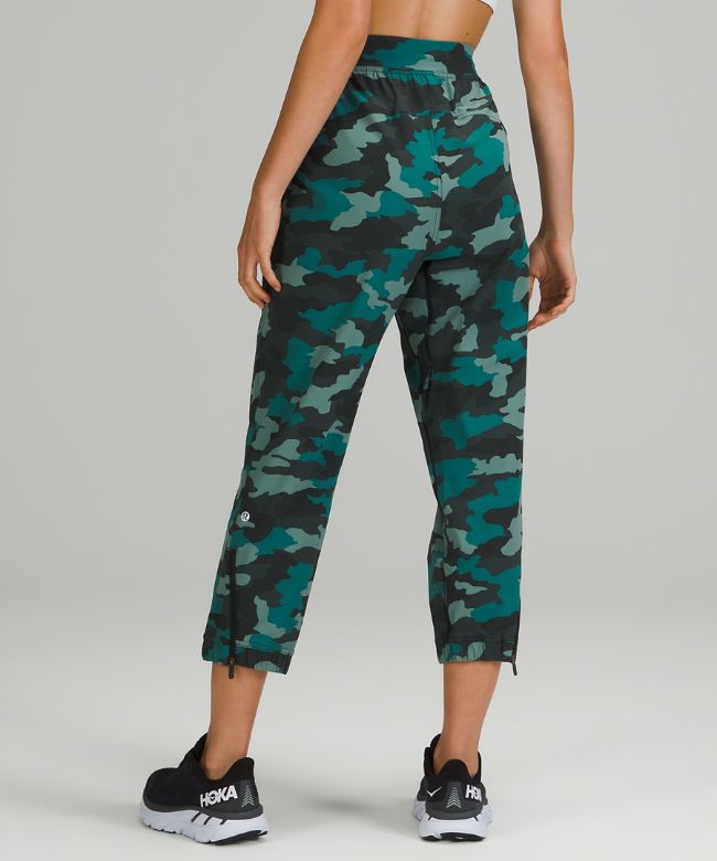 Adapted State High-Rise Jogger Crop