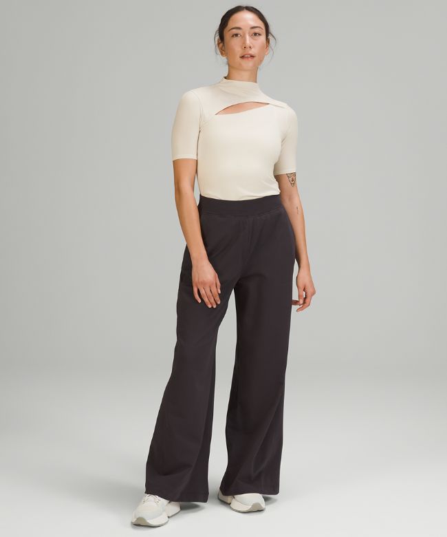 LA Tight-to-Body Keyhole T-Shirt