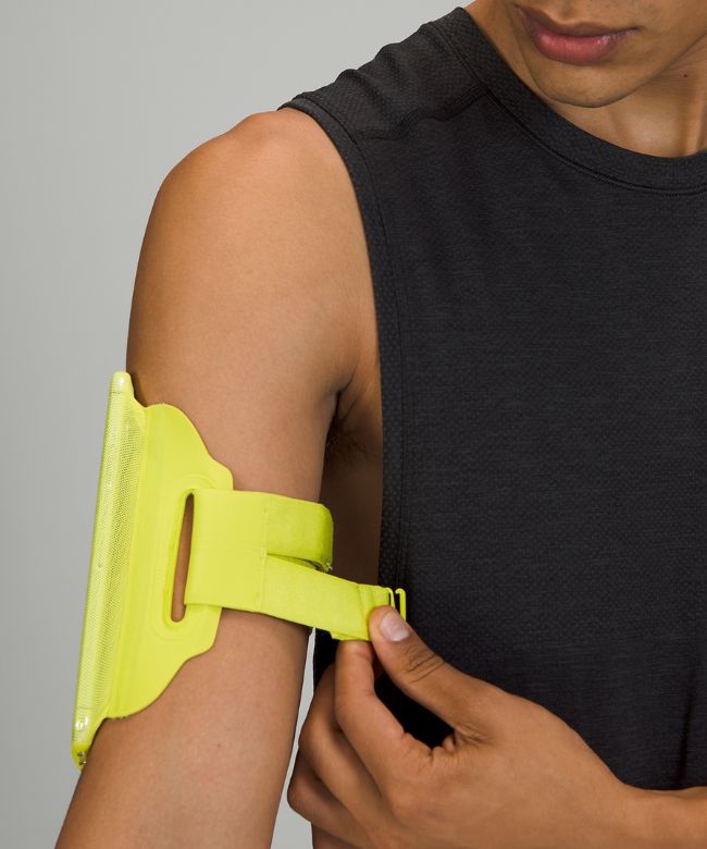 Fast and Free Run Armband