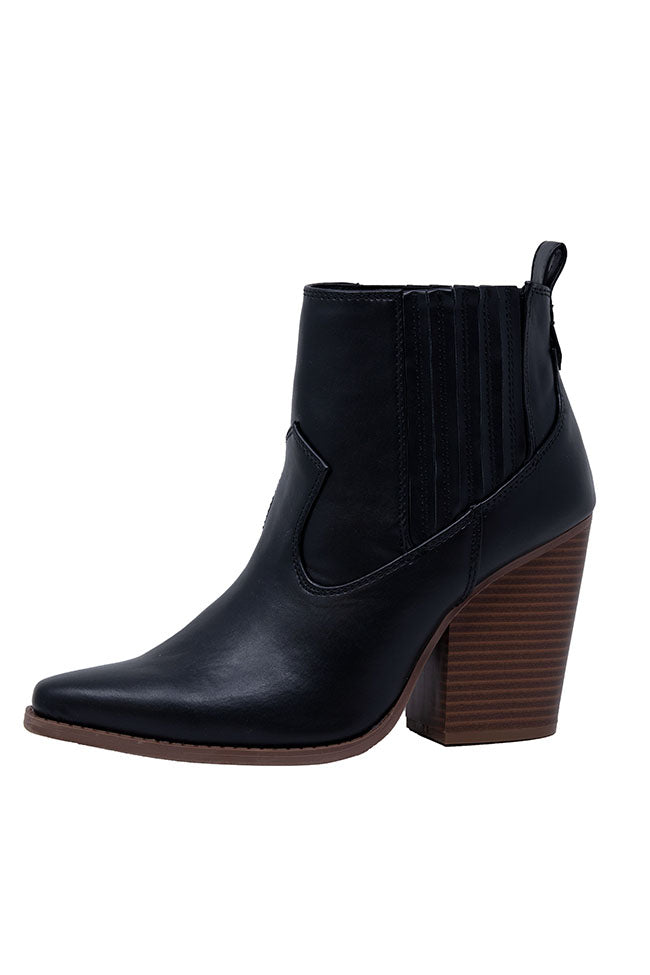 Cheyenne Black Pointed Toe Western Boot