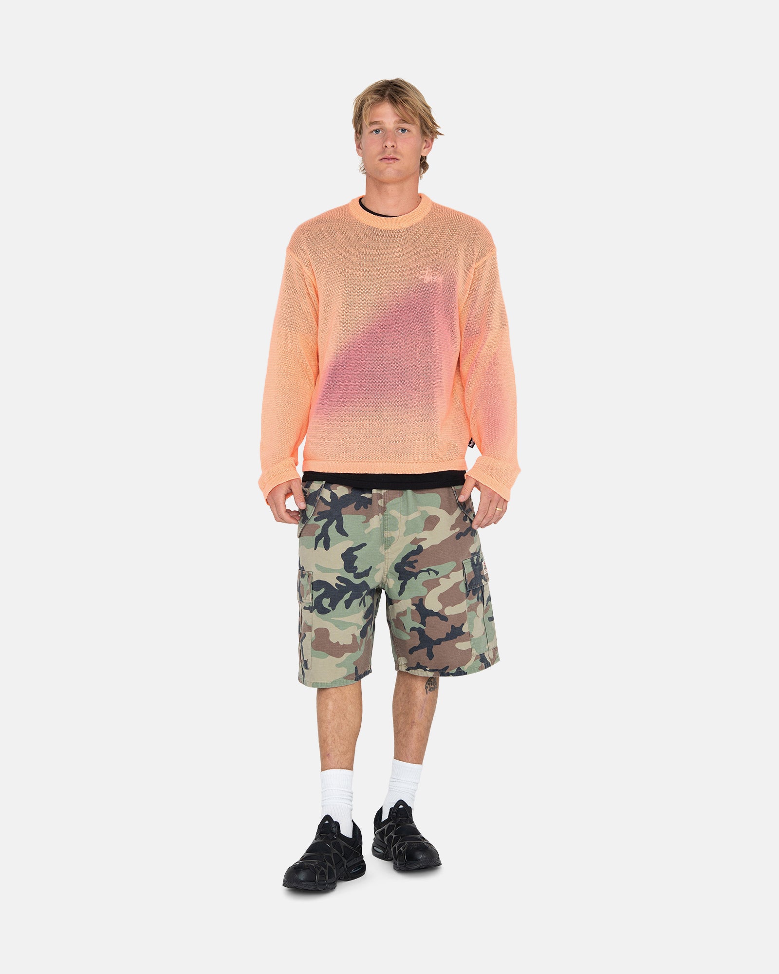 LIGHT SENSITIVE SWEATER