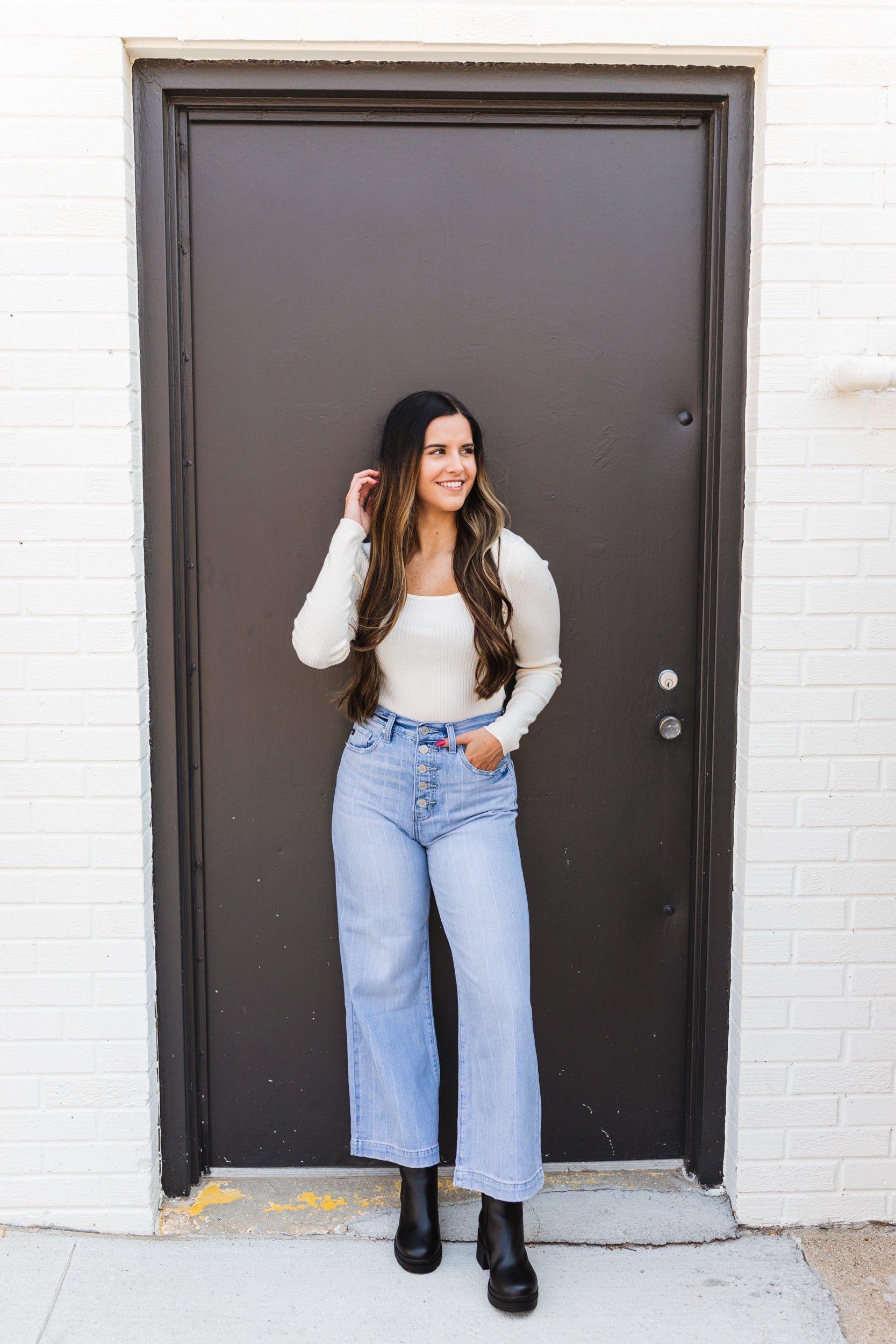 Paulina 90s Wide Leg Jean Light Blue