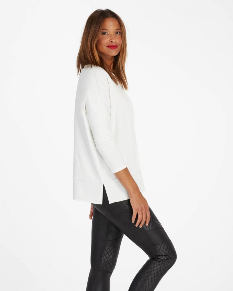 Perfect Length Top. Dolman 3/4 Sleeve Powder