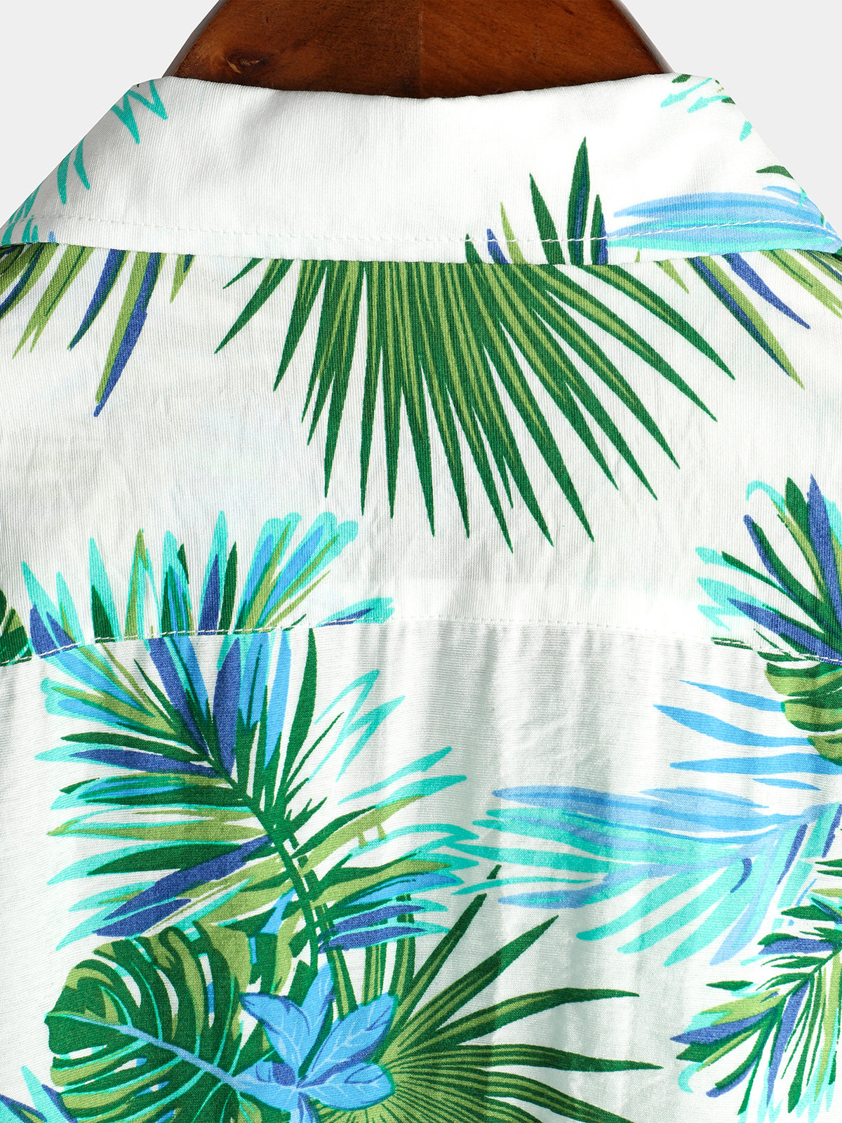 Men's Tropical Leaves Print Pocket Casual Shirt