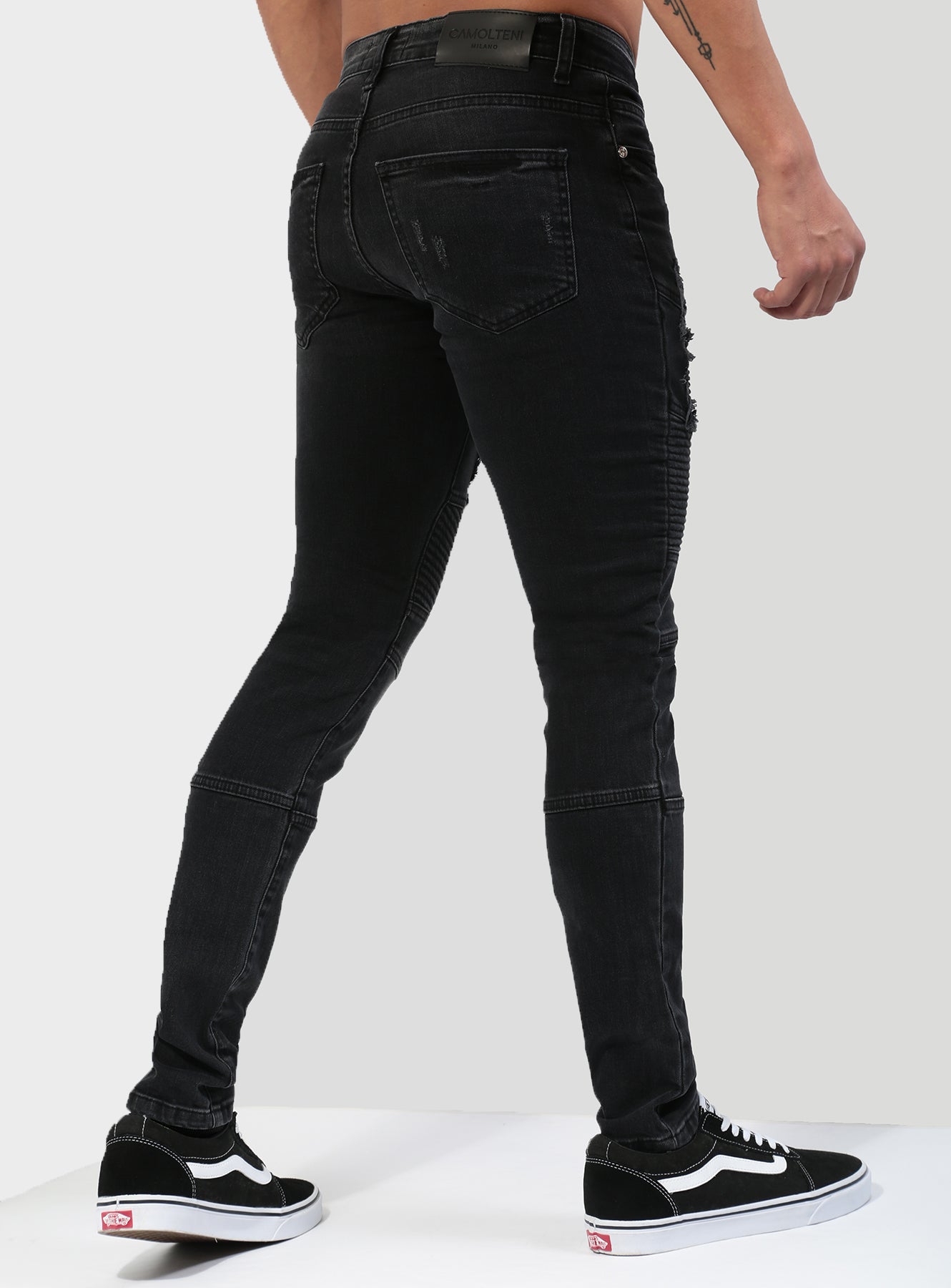 Destroyed Biker Jeans V1 in Black