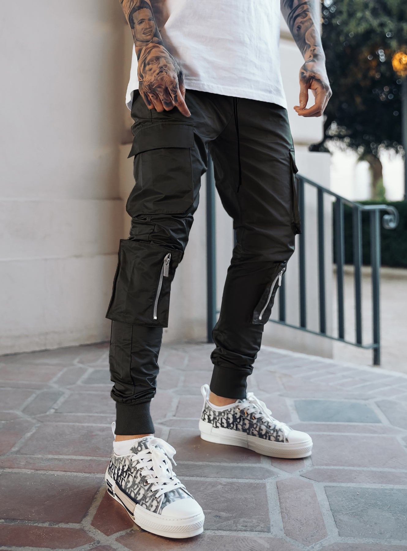 Utility Cargo Pants V9 in Black