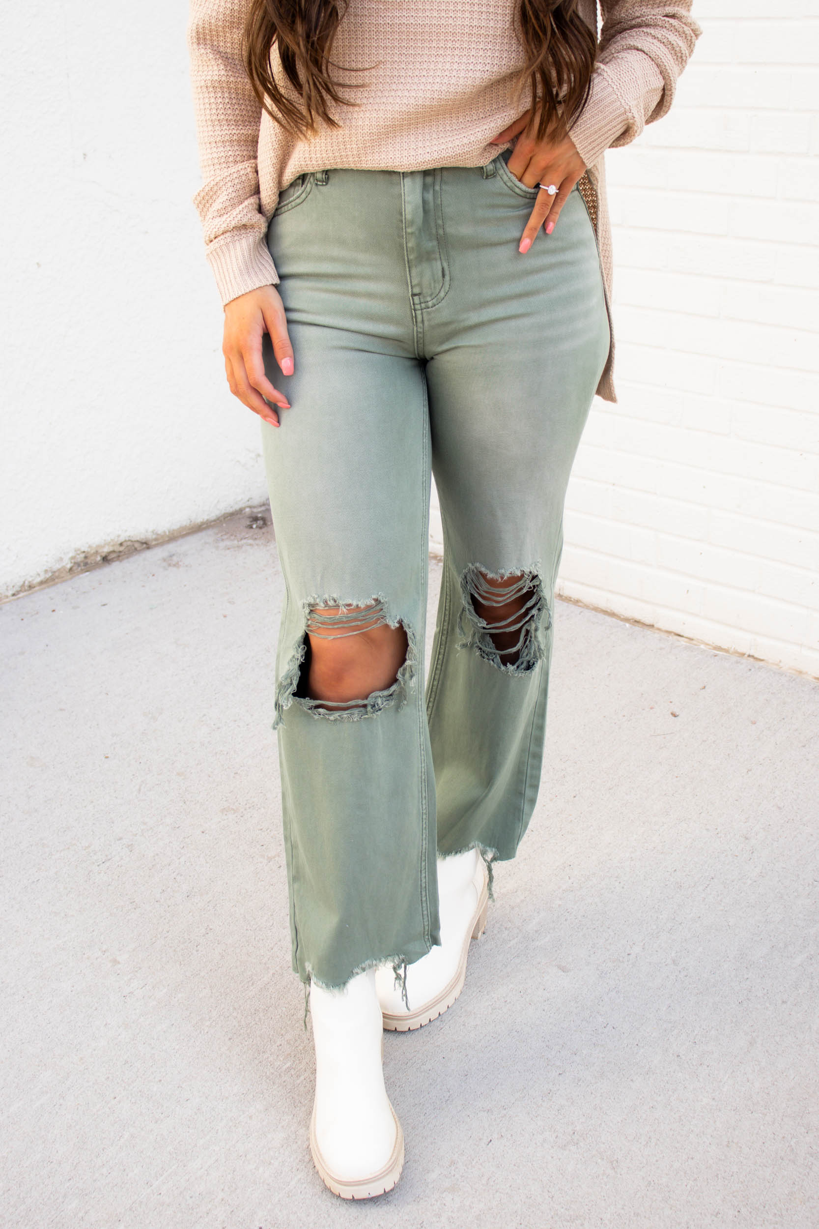 Leslie 90S Vintage Crop Flare Pant | Army Green