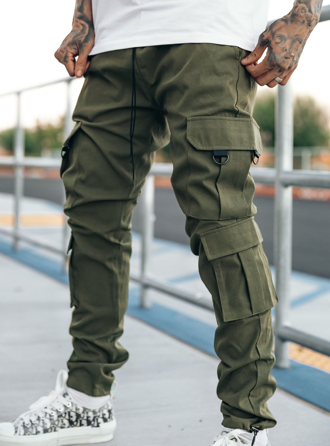 Utility Cargo Pants V10 in Olive