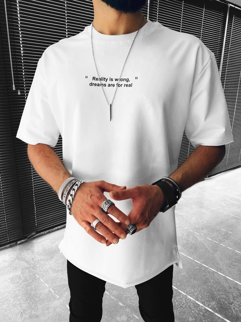 Graphic Print Short-sleeved T-shirt