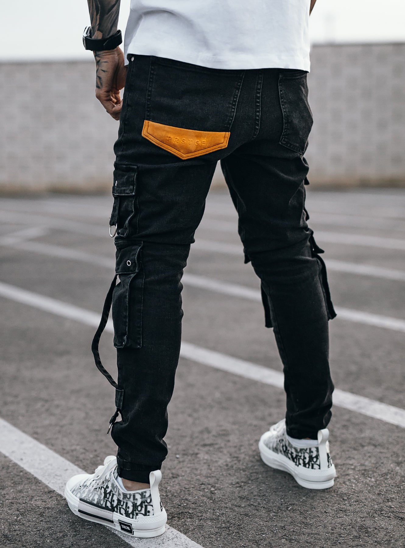 Cargo Jeans V7 in Black