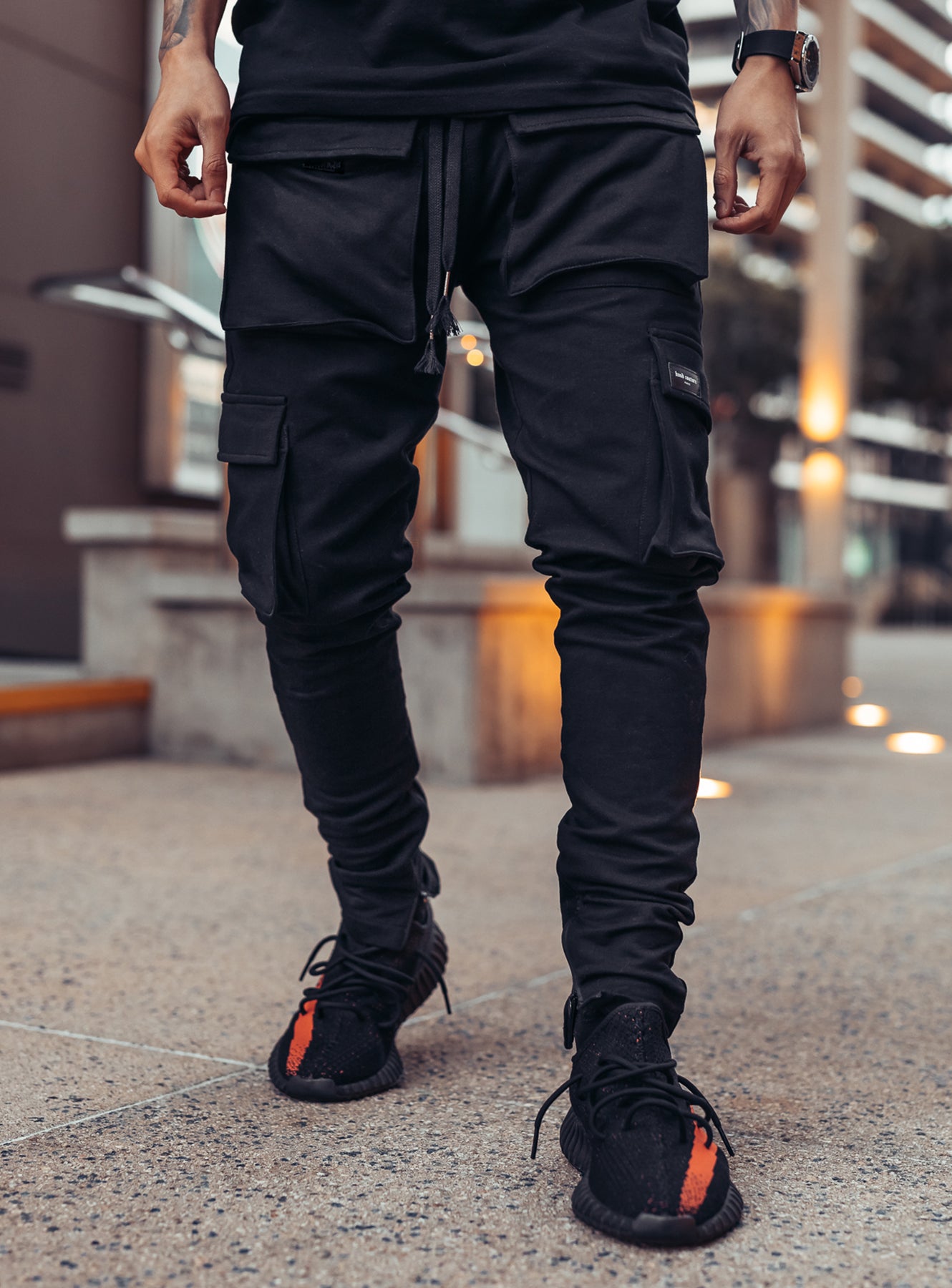Utility Cargo Pants V1 in All Black