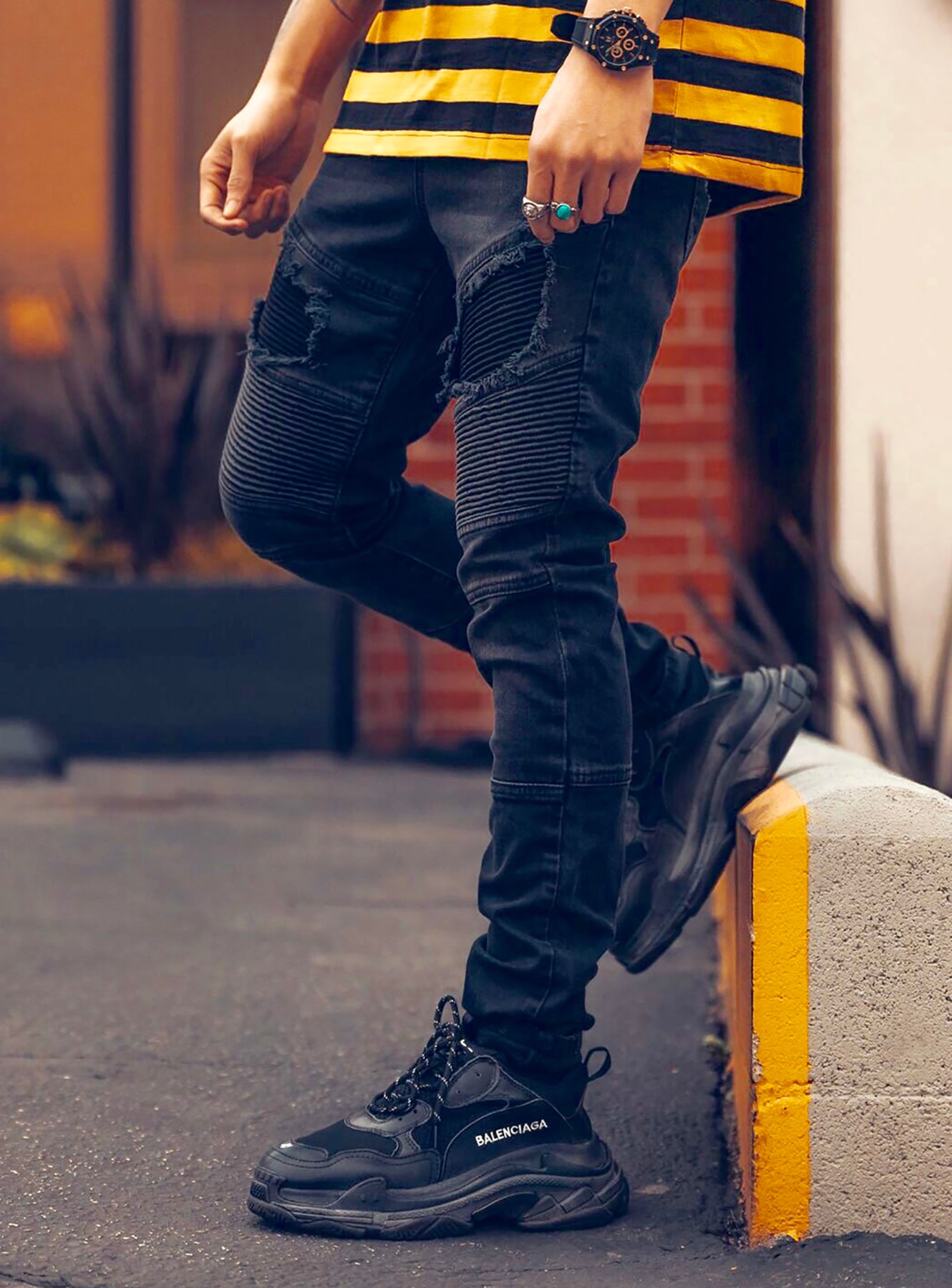 Destroyed Biker Jeans V1 in Black