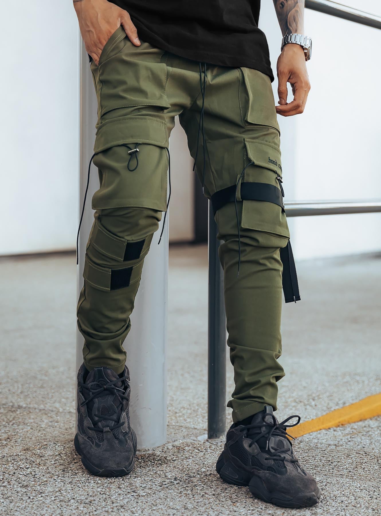 Revolution Cargo Pants V2 in Olive