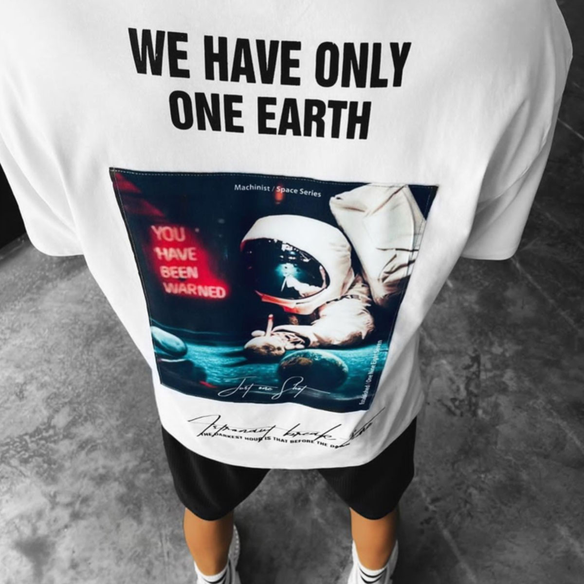 Men's Oversized Astronaut Print T-Shirt