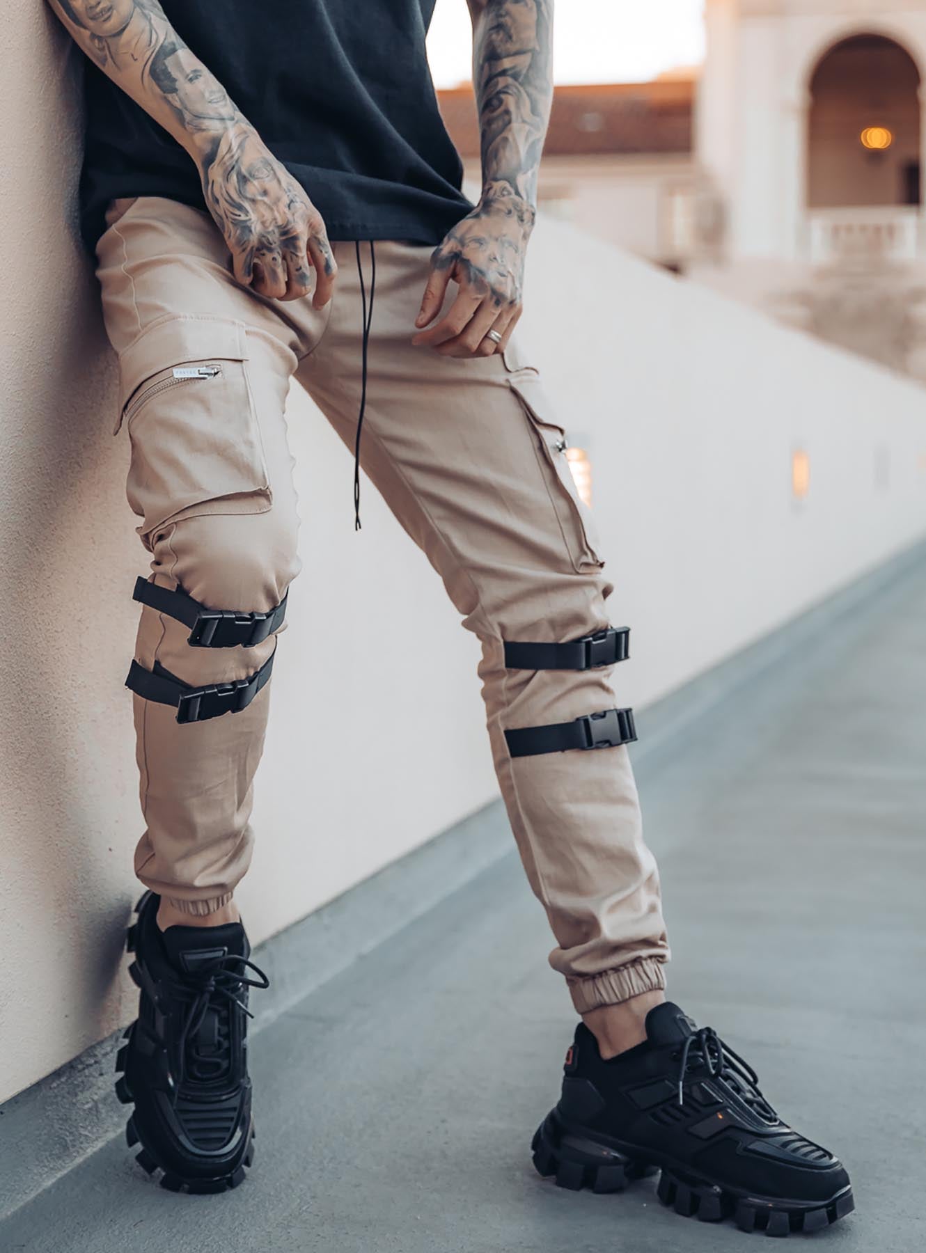 Signature Cargo Pants V2 in Beige