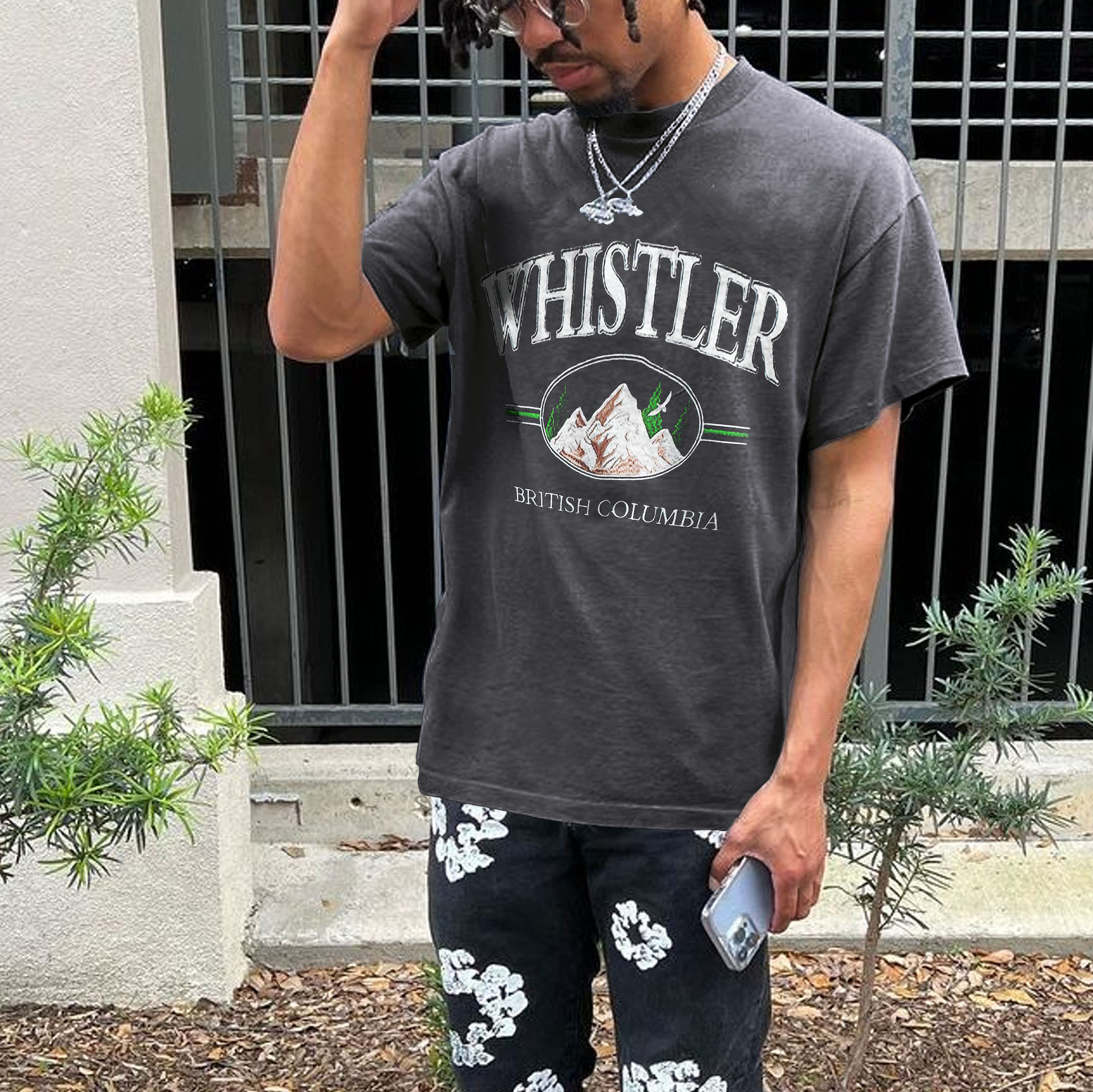 Men's Oversized Vintage WHISTLER Print T-Shirt