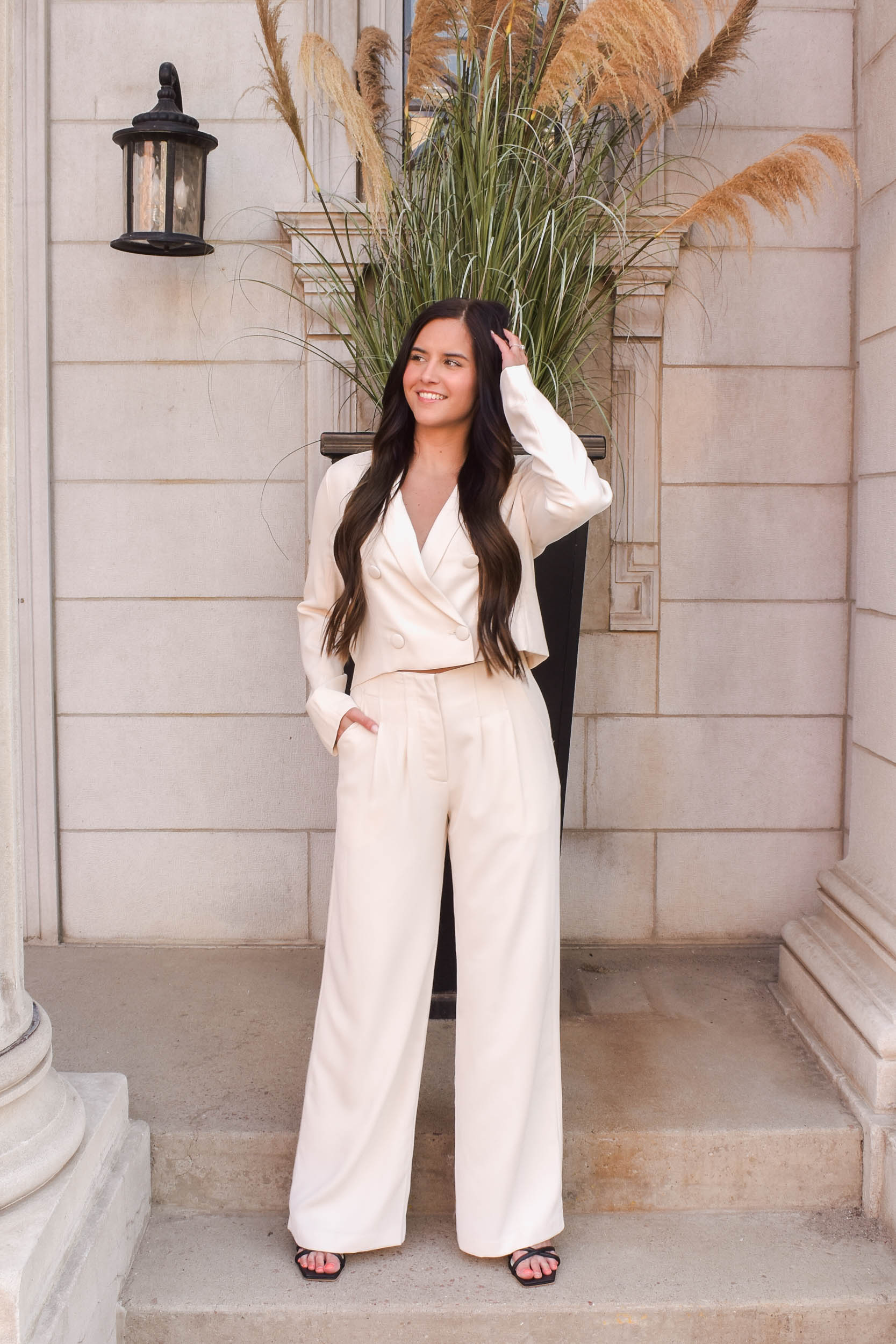Amber Woven Cropped Blazer | Off White
